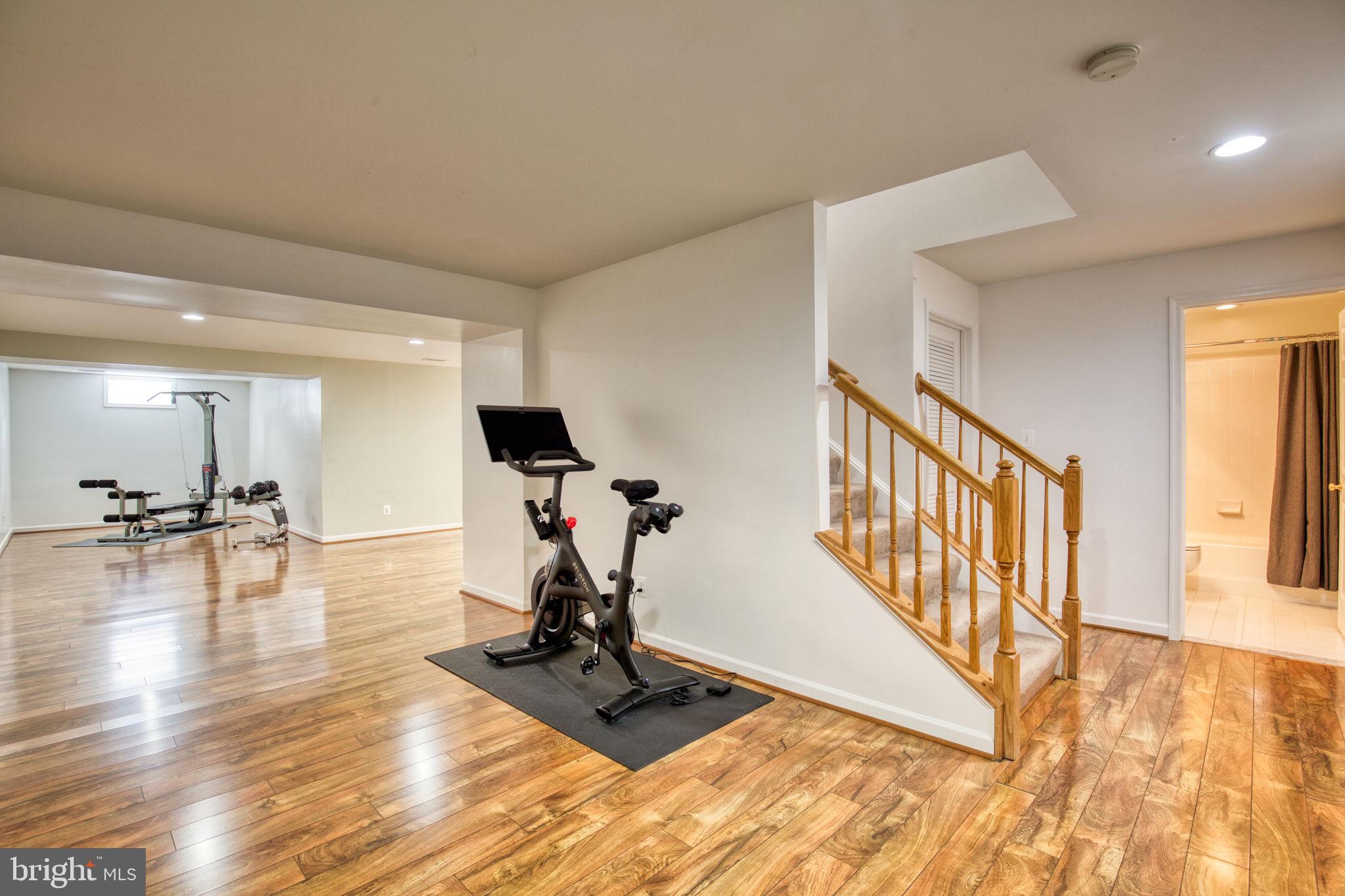 PORT POTOMAC - Residential