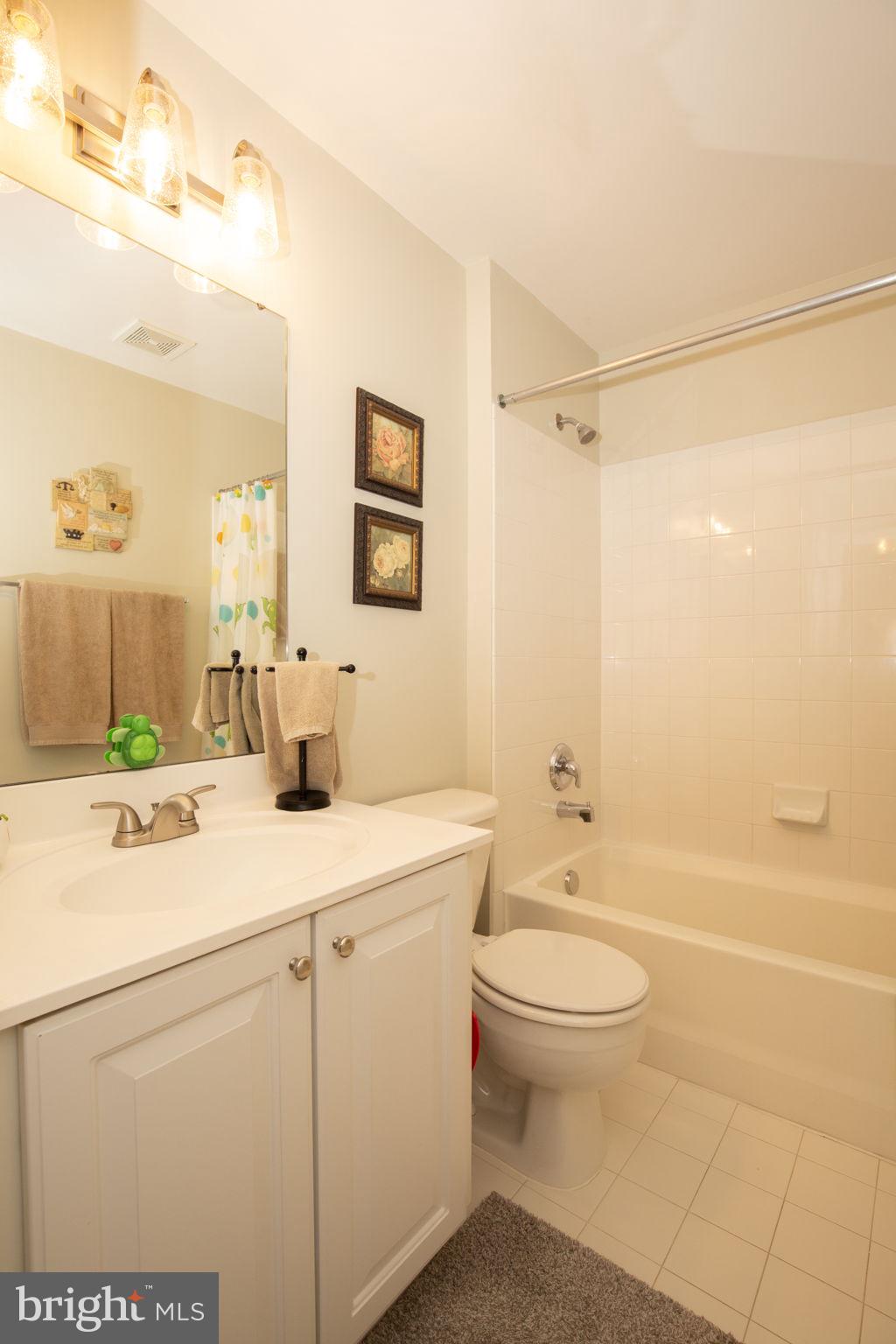 PORT POTOMAC - Residential