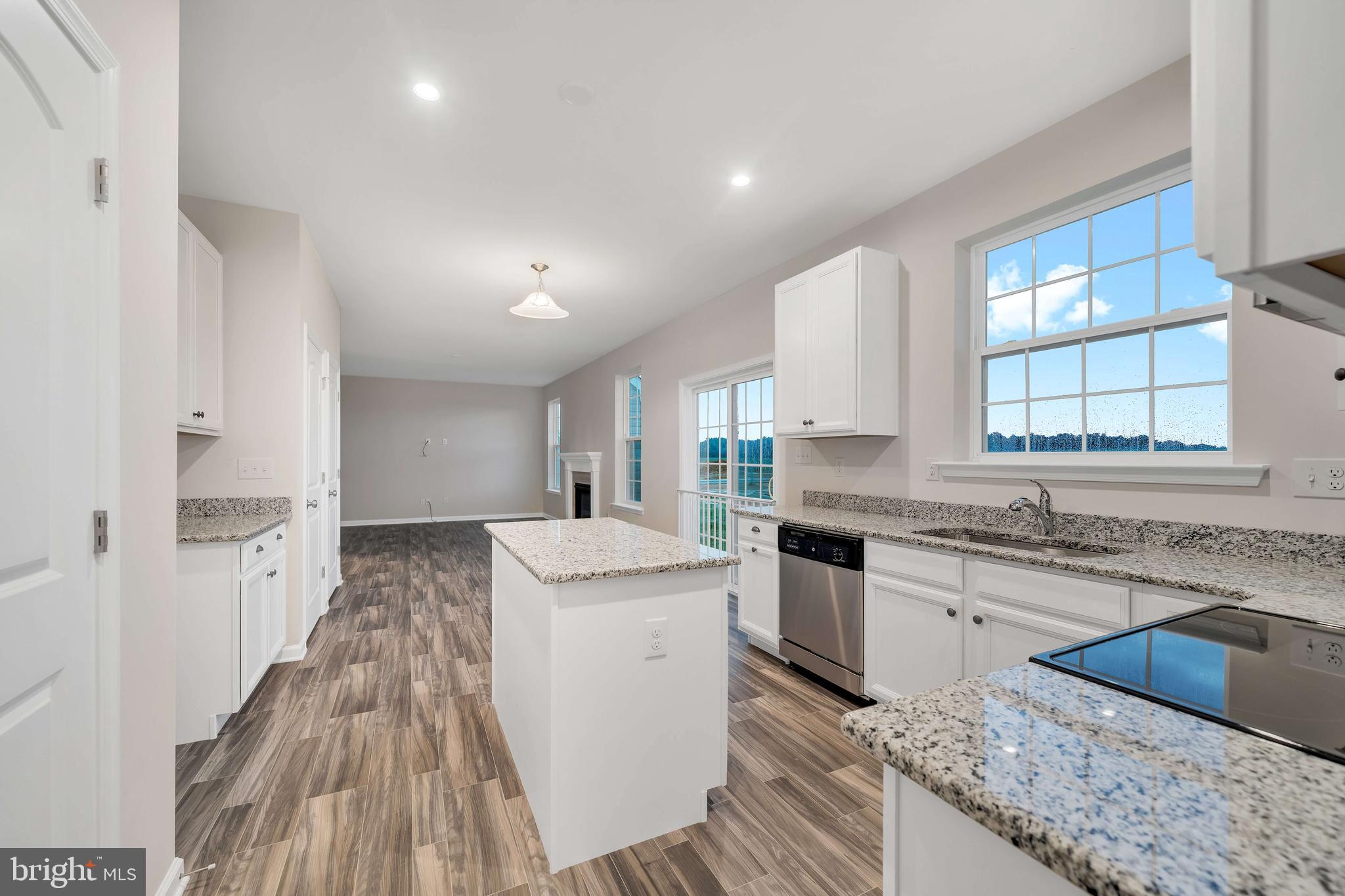 GARRISON LAKE GREE - Residential