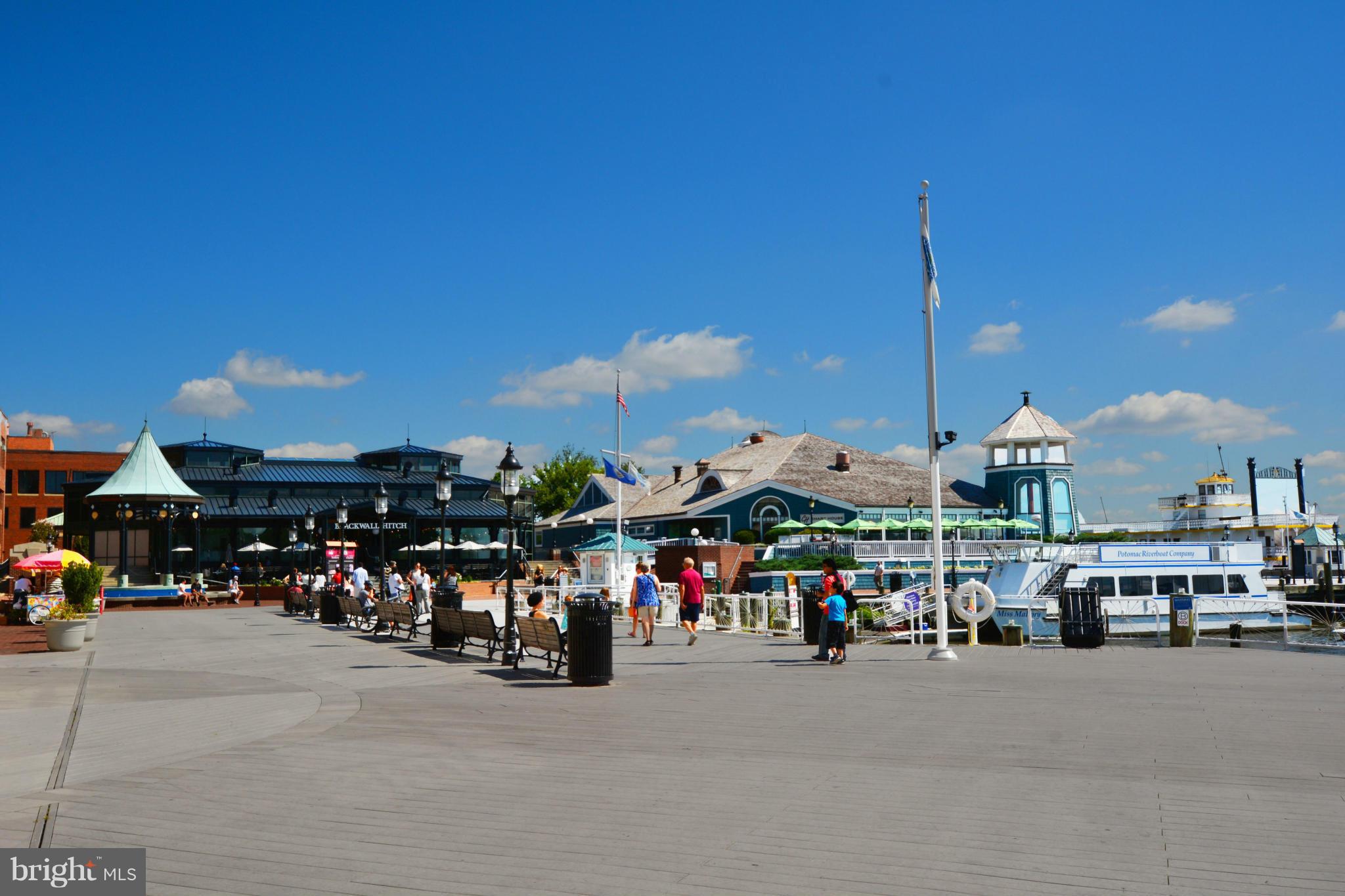 OLD TOWN ALEXANDRIA - Residential
