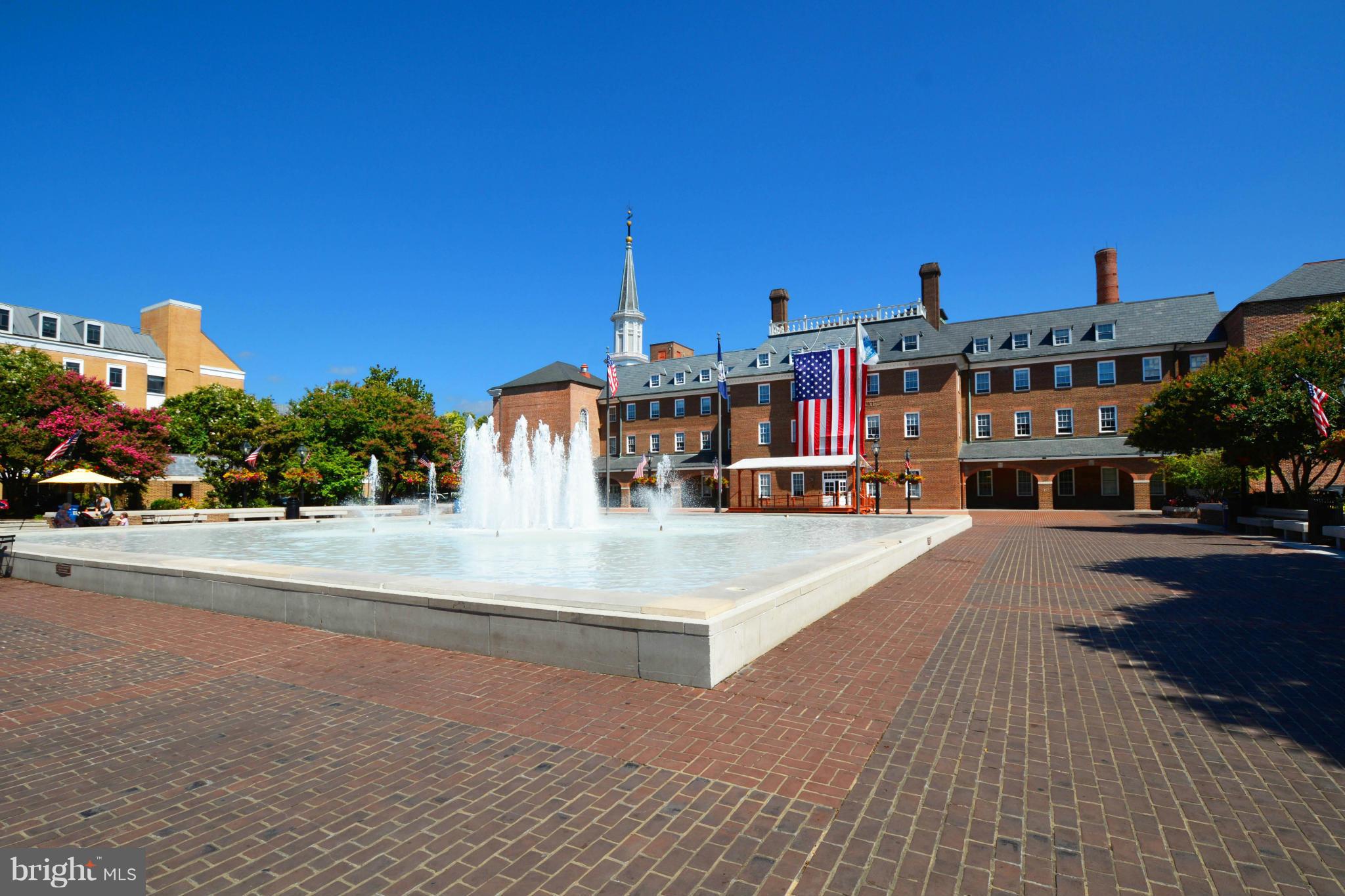 OLD TOWN ALEXANDRIA - Residential