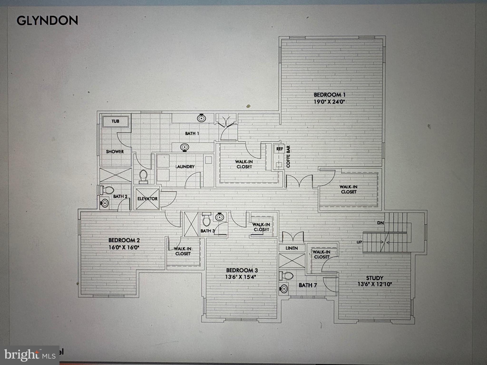 922 GLYNDON STREET SE