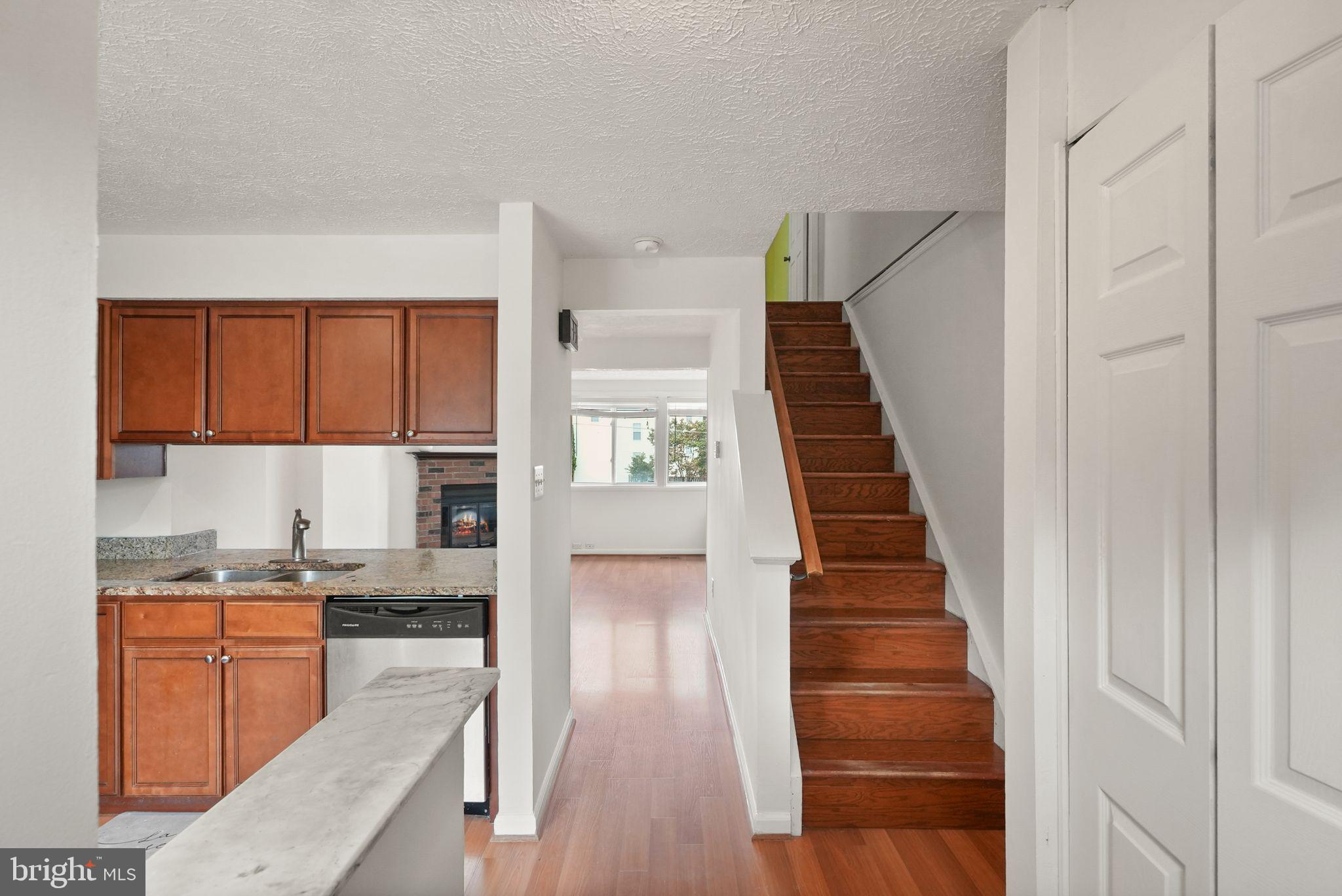 HUNINGTON RIDGE - Residential