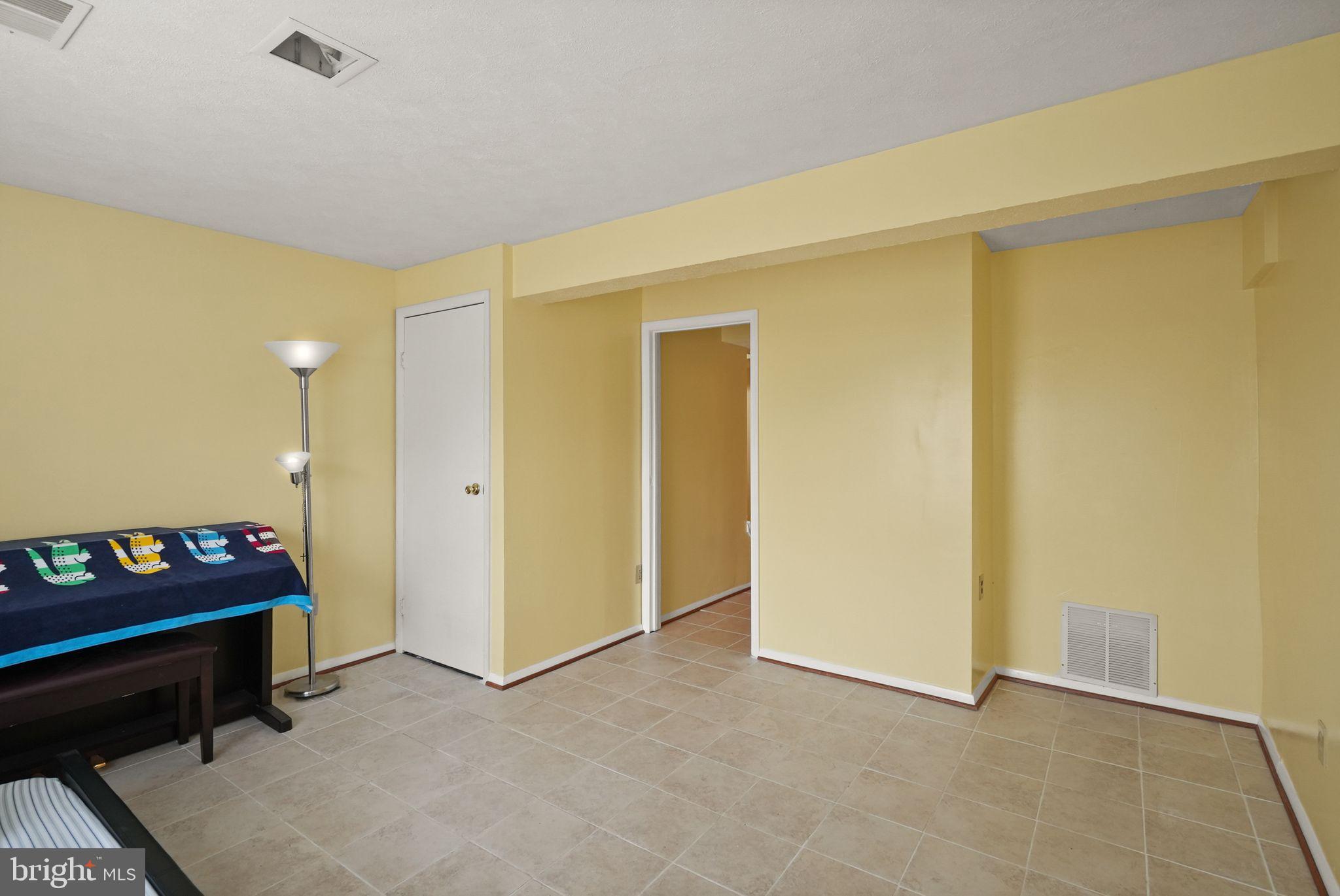 HUNINGTON RIDGE - Residential