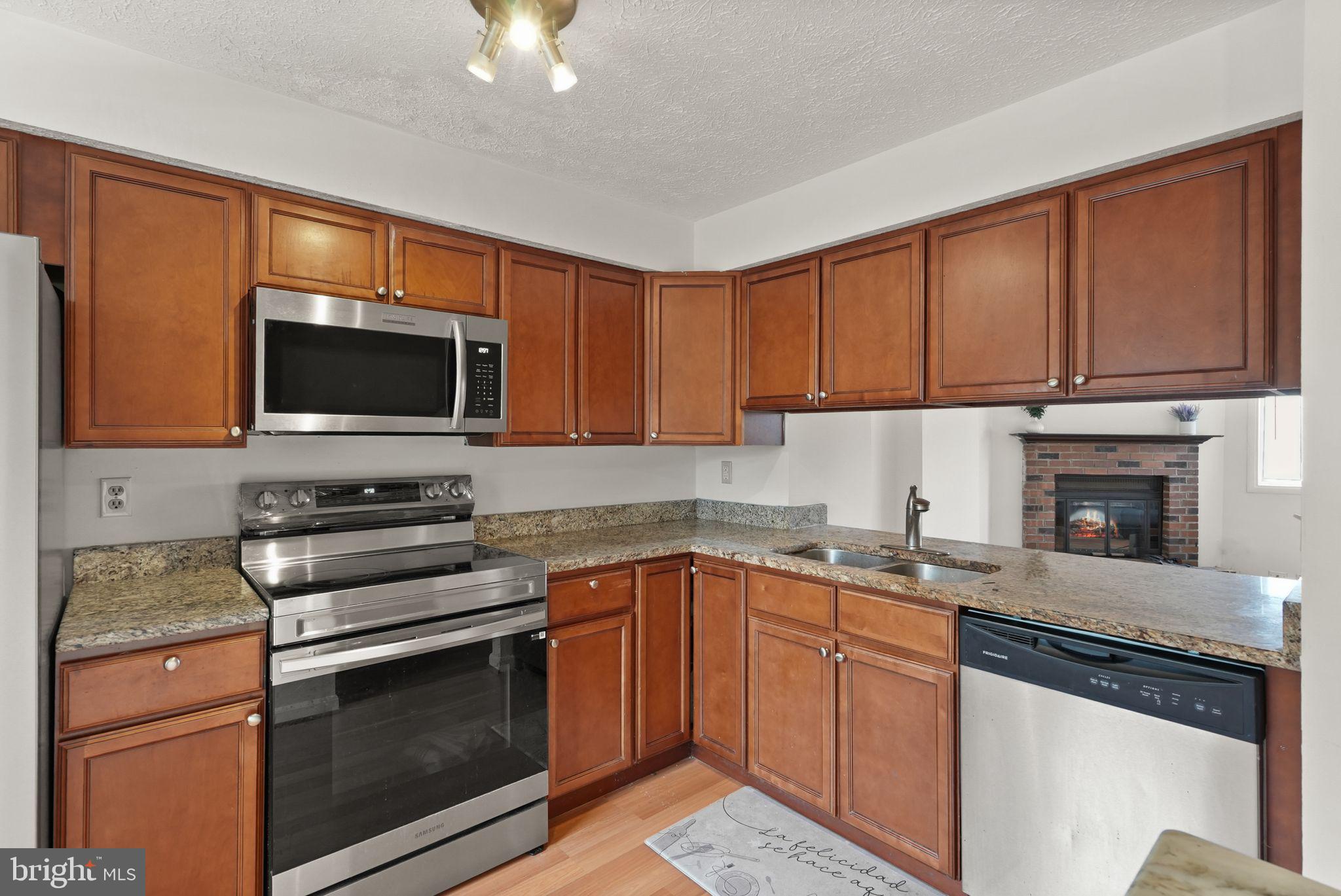 HUNINGTON RIDGE - Residential