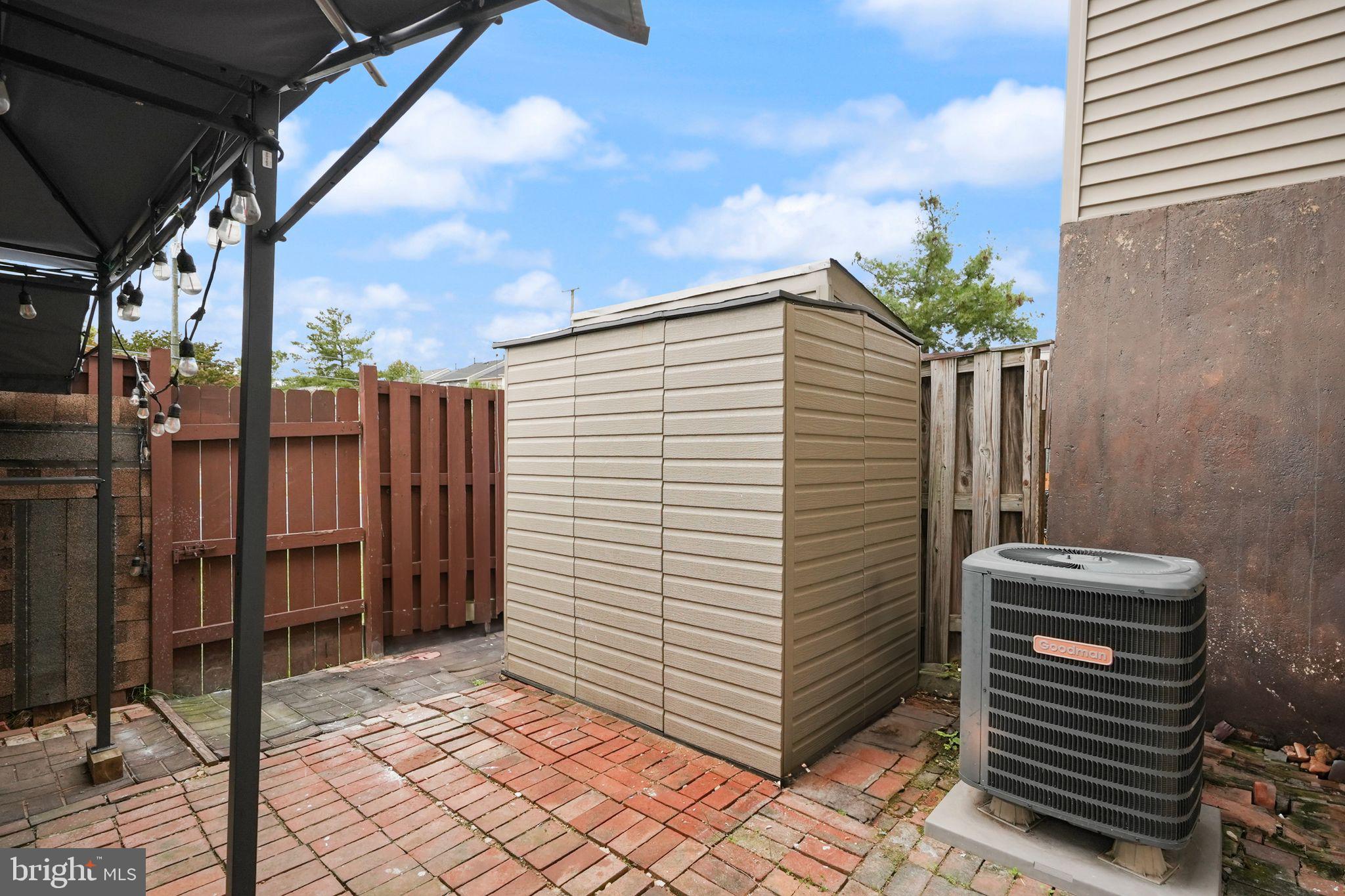 HUNINGTON RIDGE - Residential