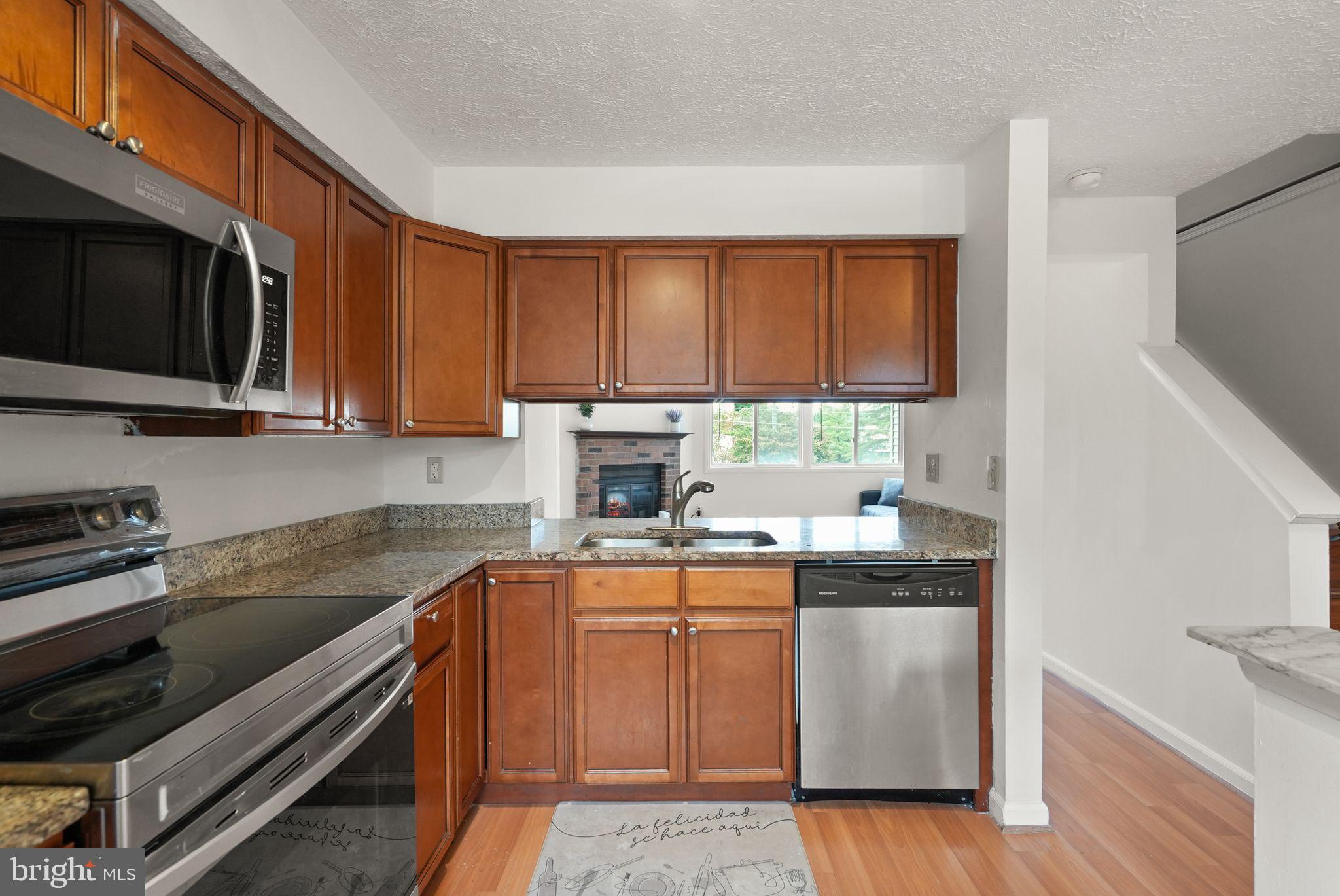 HUNINGTON RIDGE - Residential