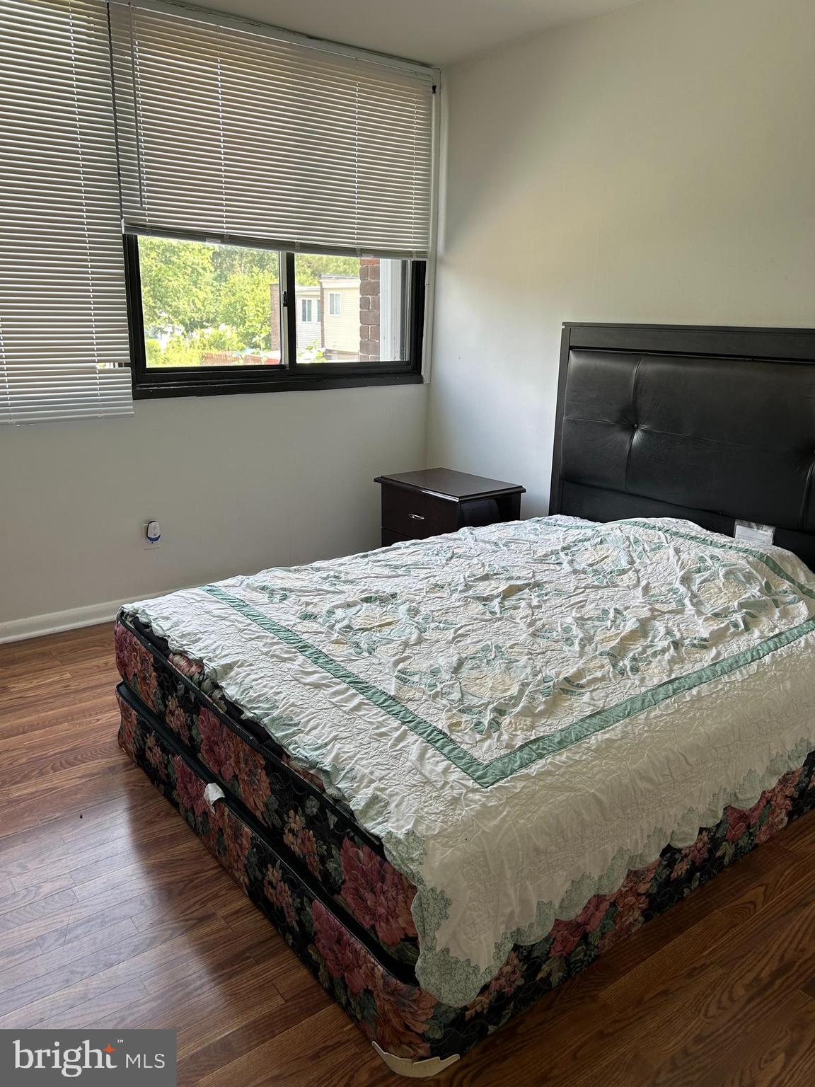 DULLES PARK TOWNHOUSES - Residential Lease