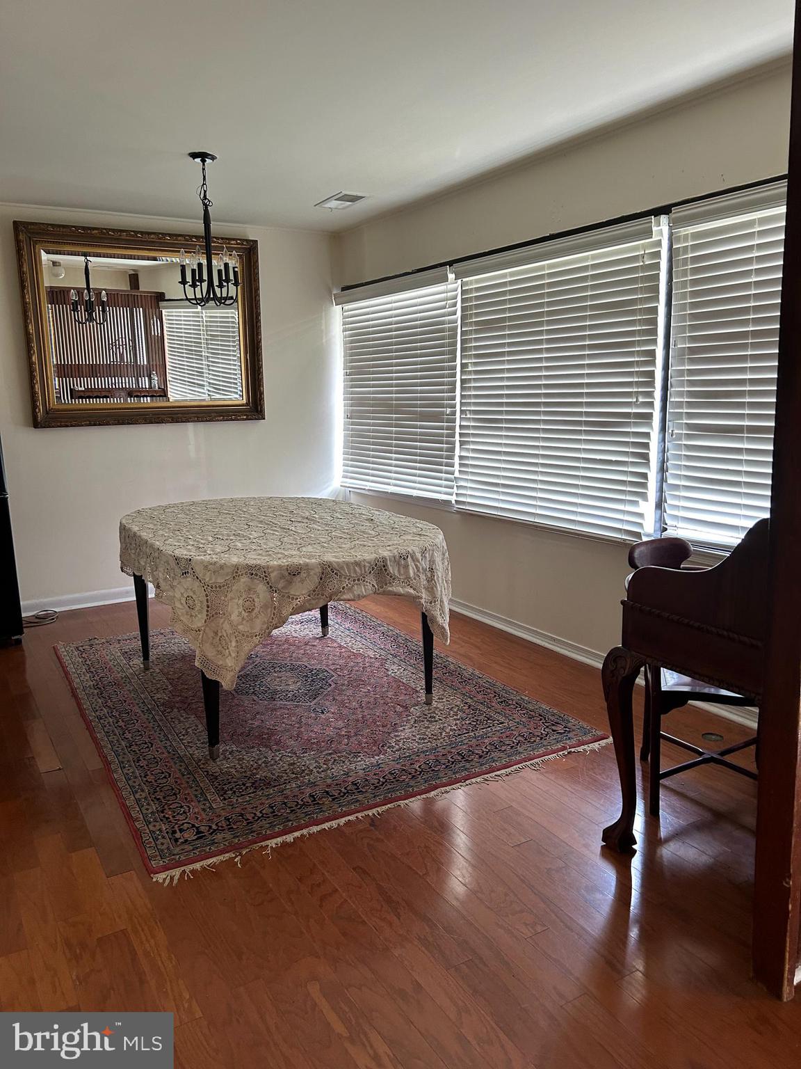 DULLES PARK TOWNHOUSES - Residential Lease