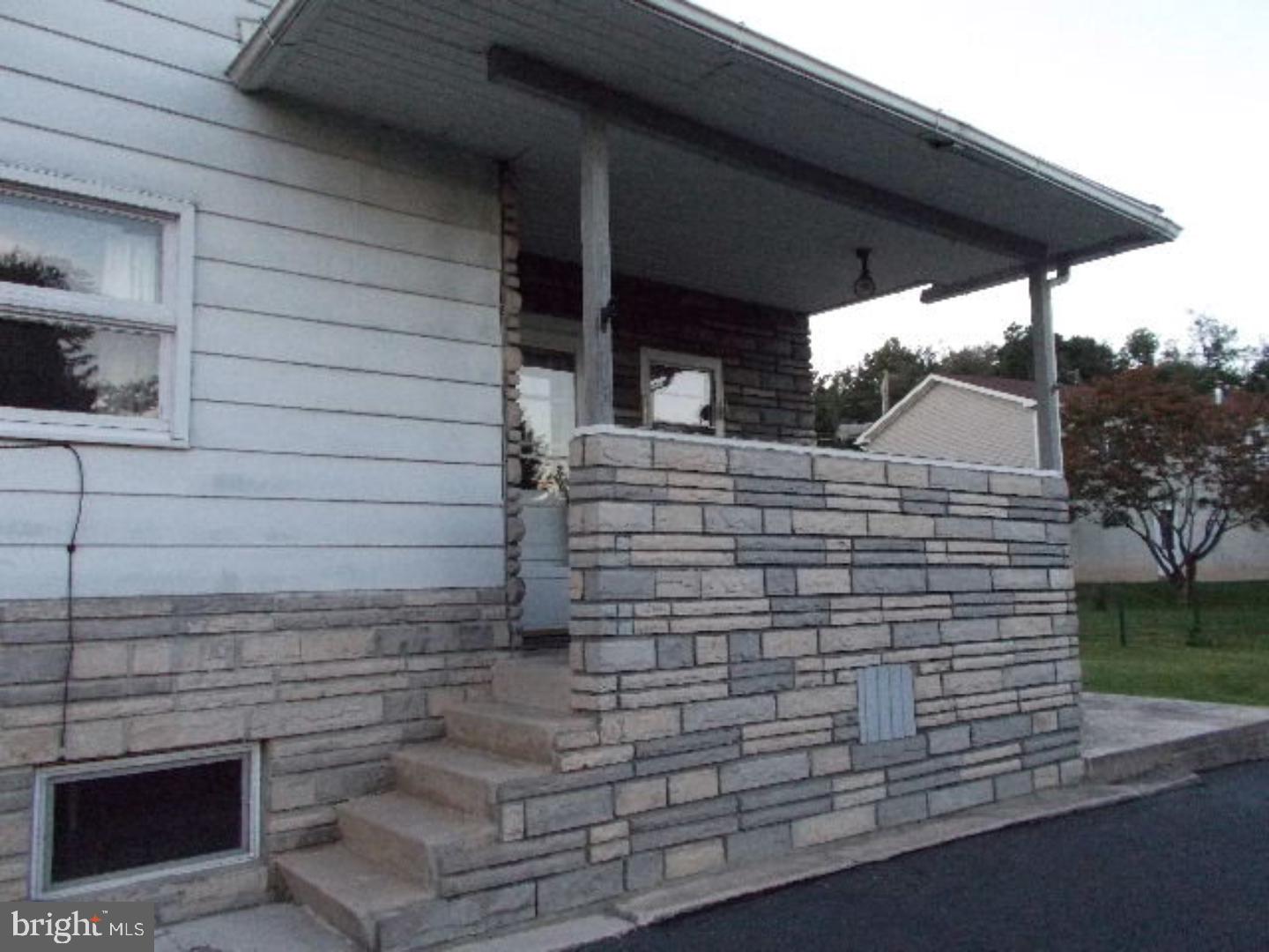 JONESTOWN - Residential