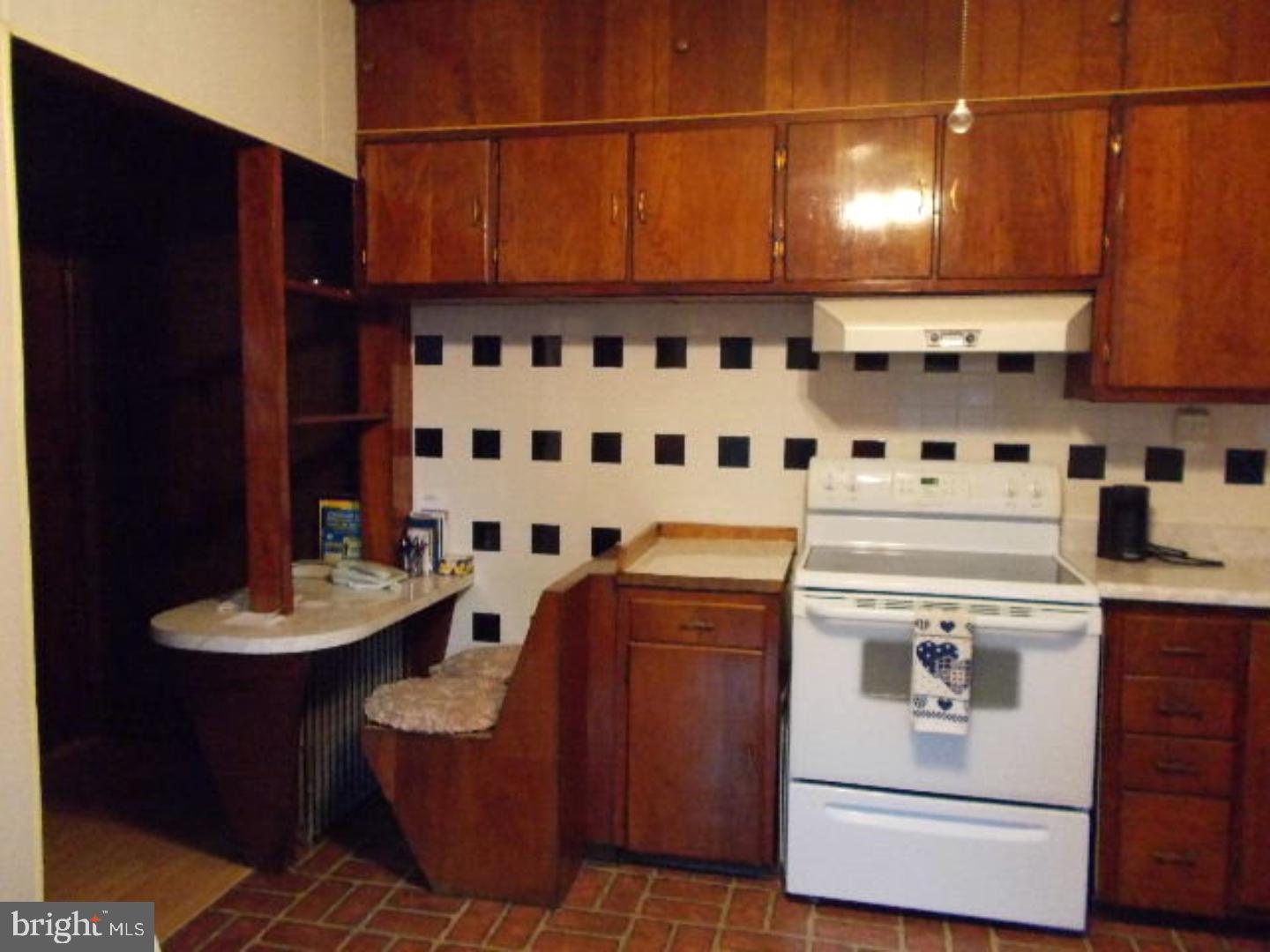 JONESTOWN - Residential
