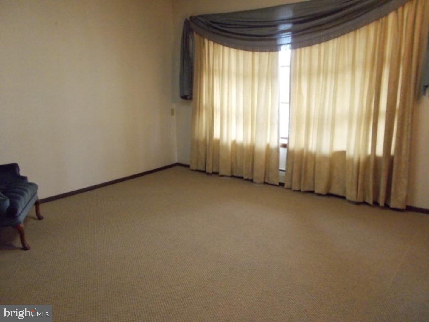 JONESTOWN - Residential