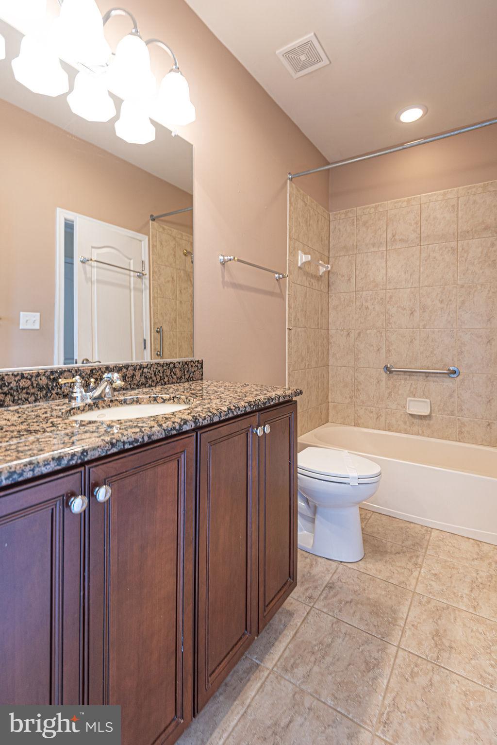 GLEN RIDDLE - Residential