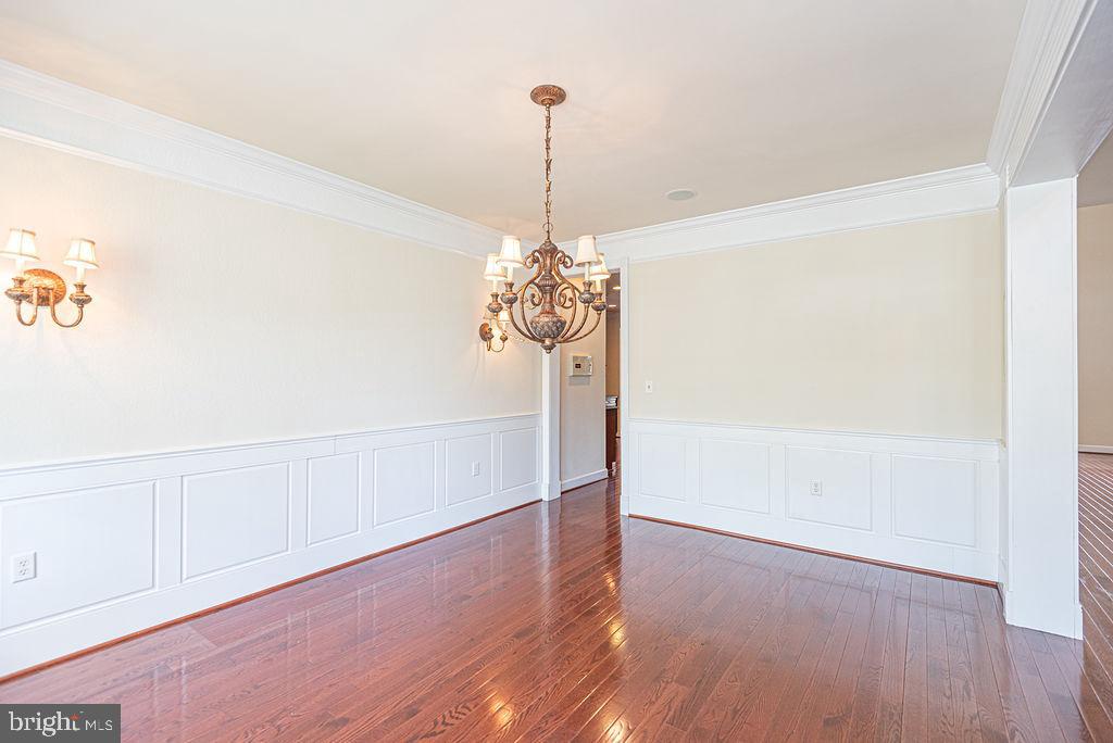 GLEN RIDDLE - Residential