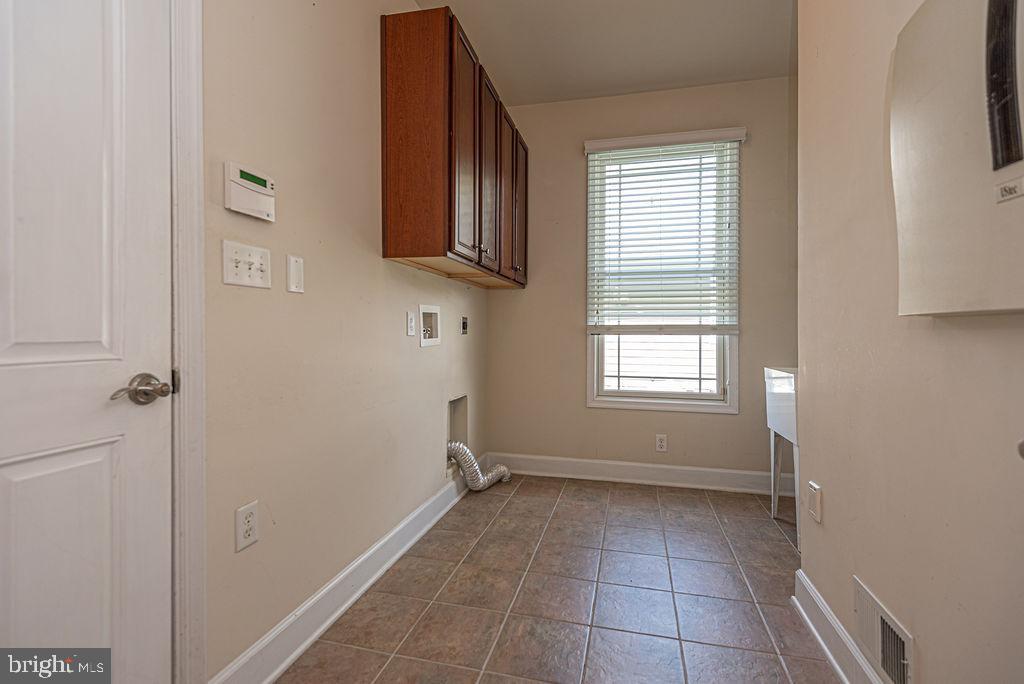 GLEN RIDDLE - Residential