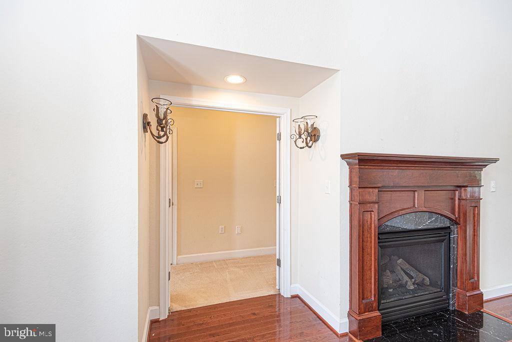 GLEN RIDDLE - Residential