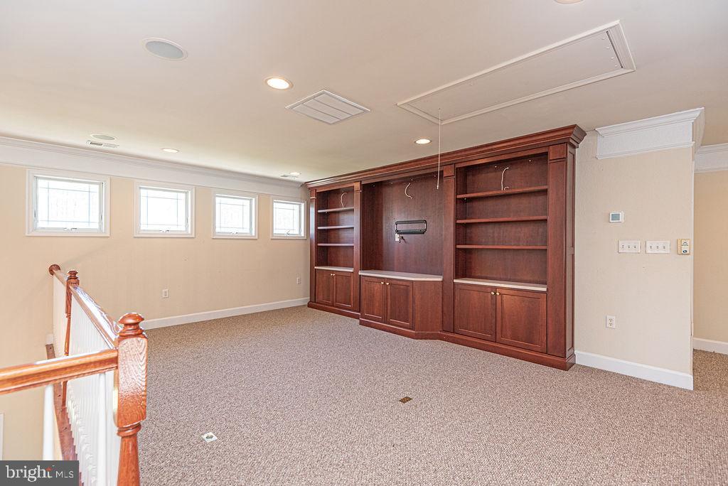 GLEN RIDDLE - Residential