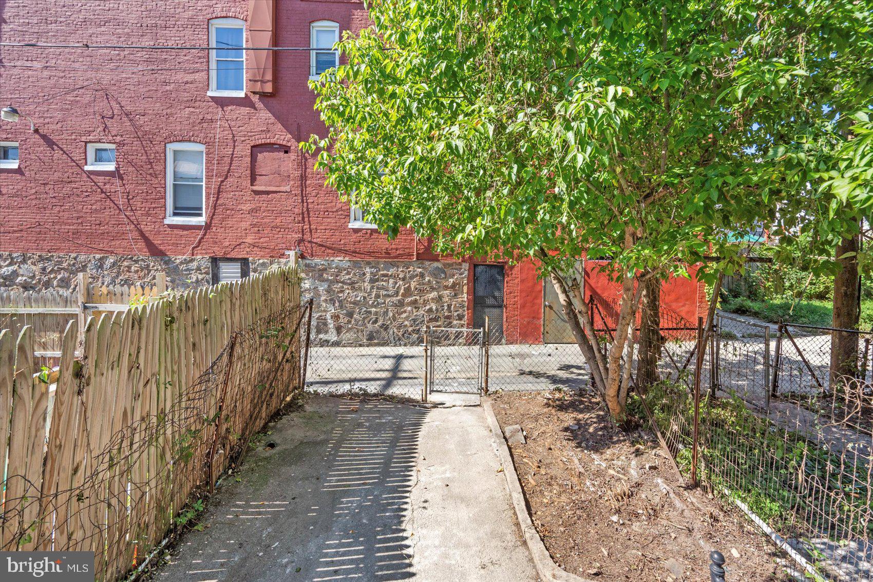 COLDSTREAM HOMESTEAD MONTEBELLO HISTORIC DISTRICT - Residential