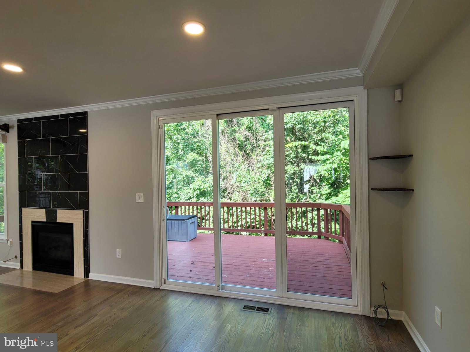 KINGSTOWNE - Residential Lease