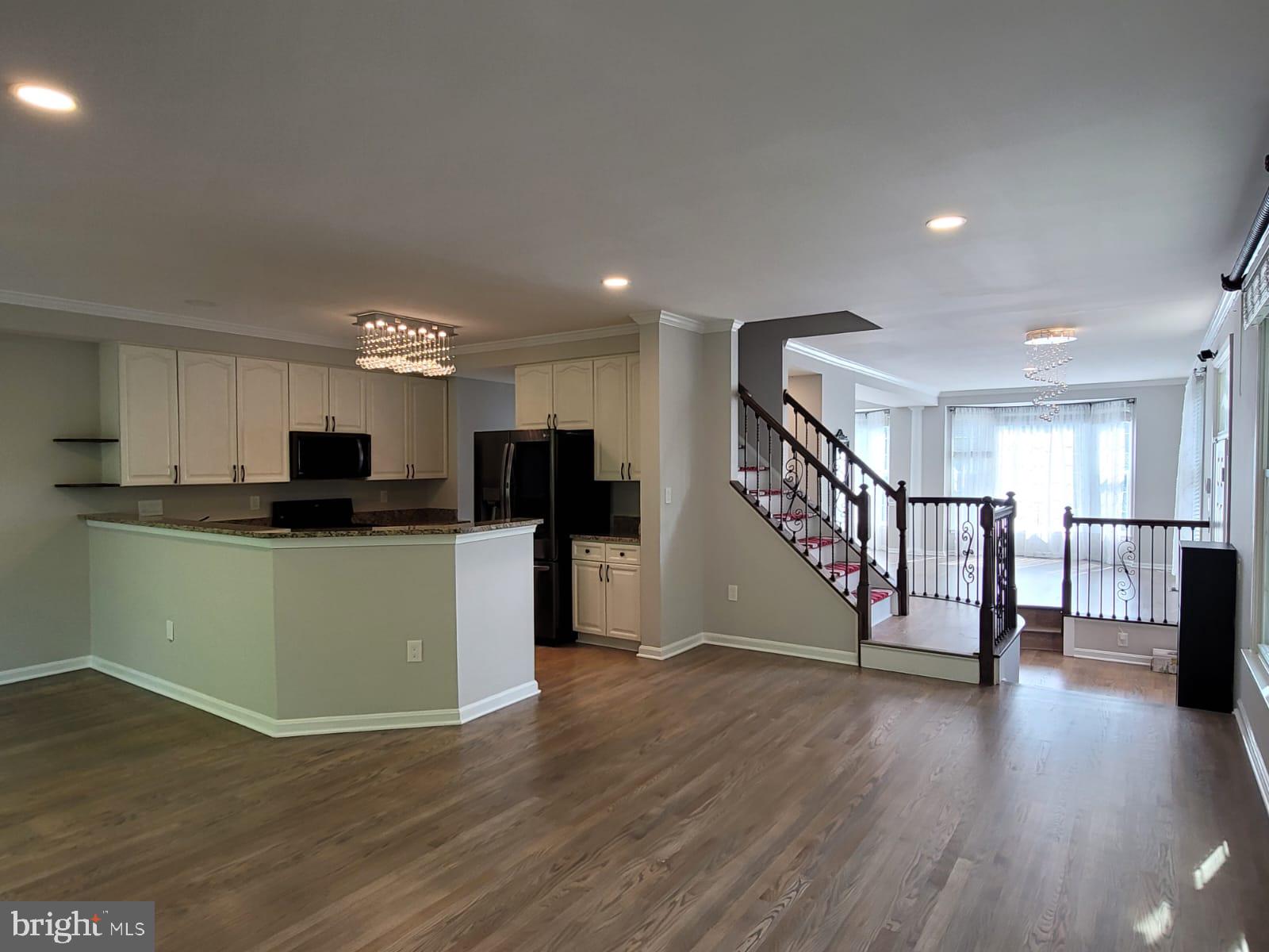 KINGSTOWNE - Residential Lease