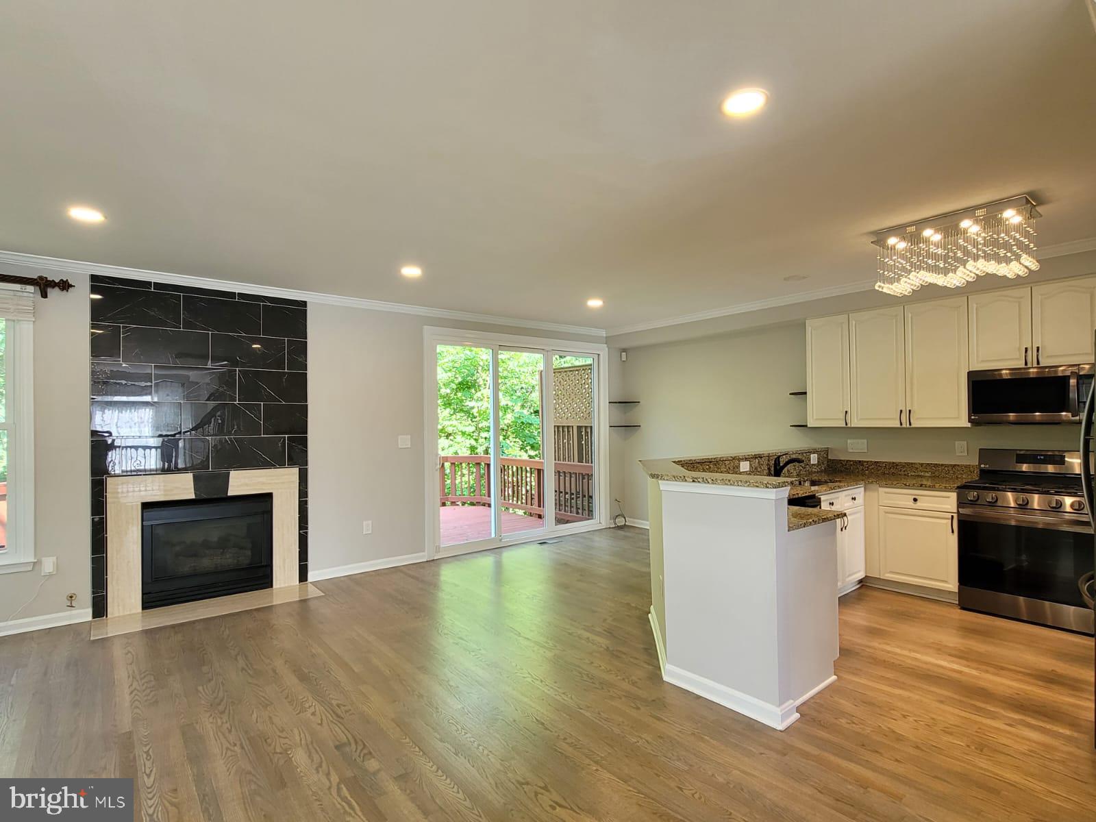 KINGSTOWNE - Residential Lease