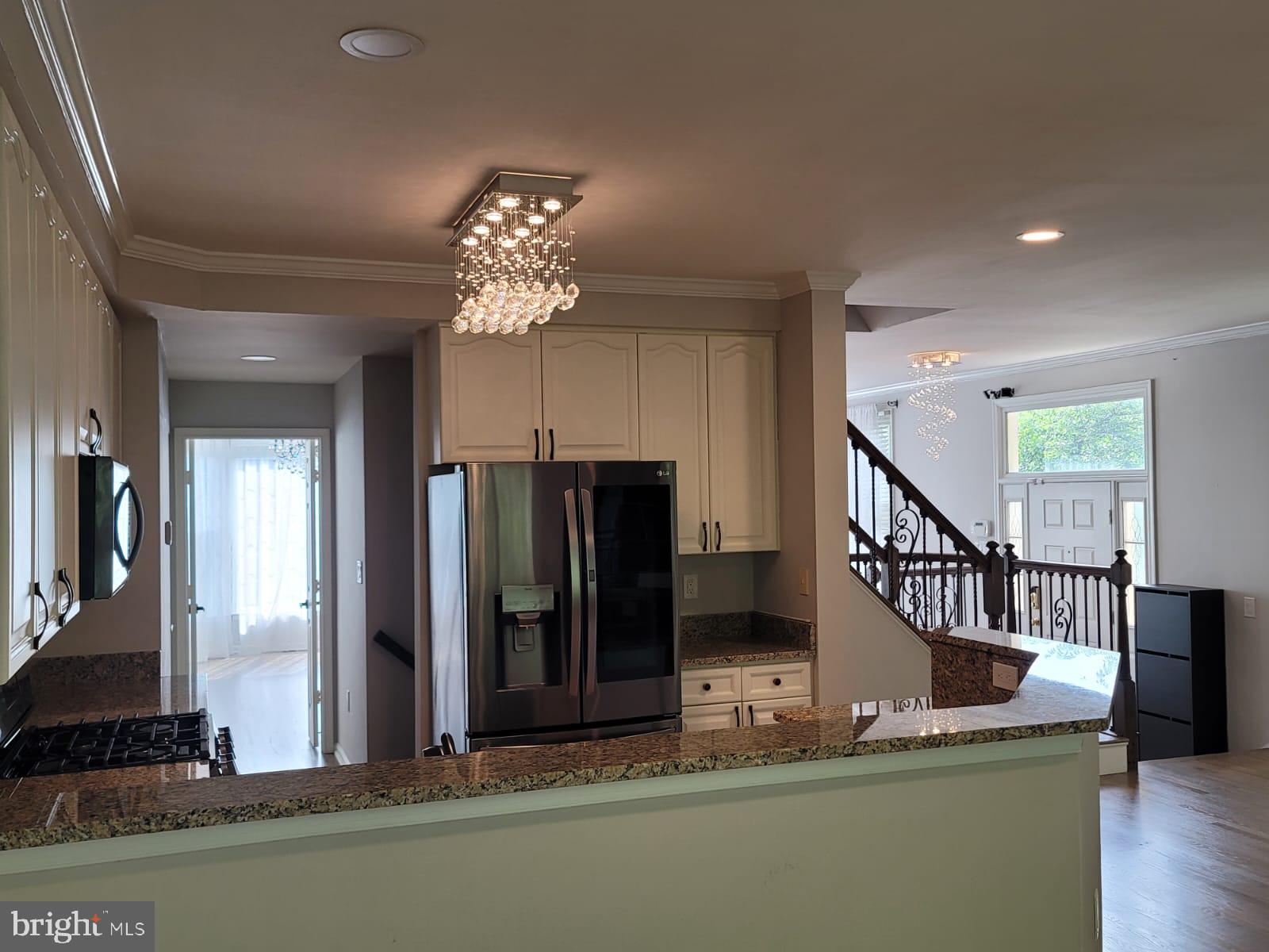 KINGSTOWNE - Residential Lease