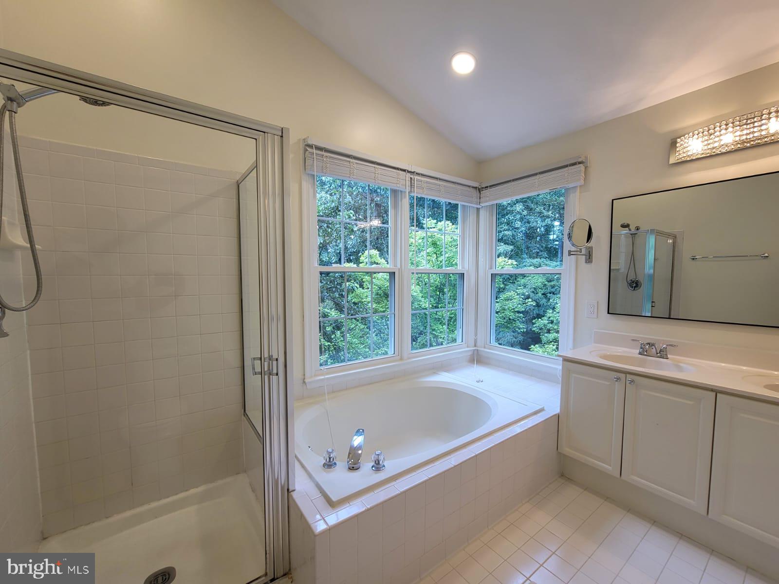 KINGSTOWNE - Residential Lease