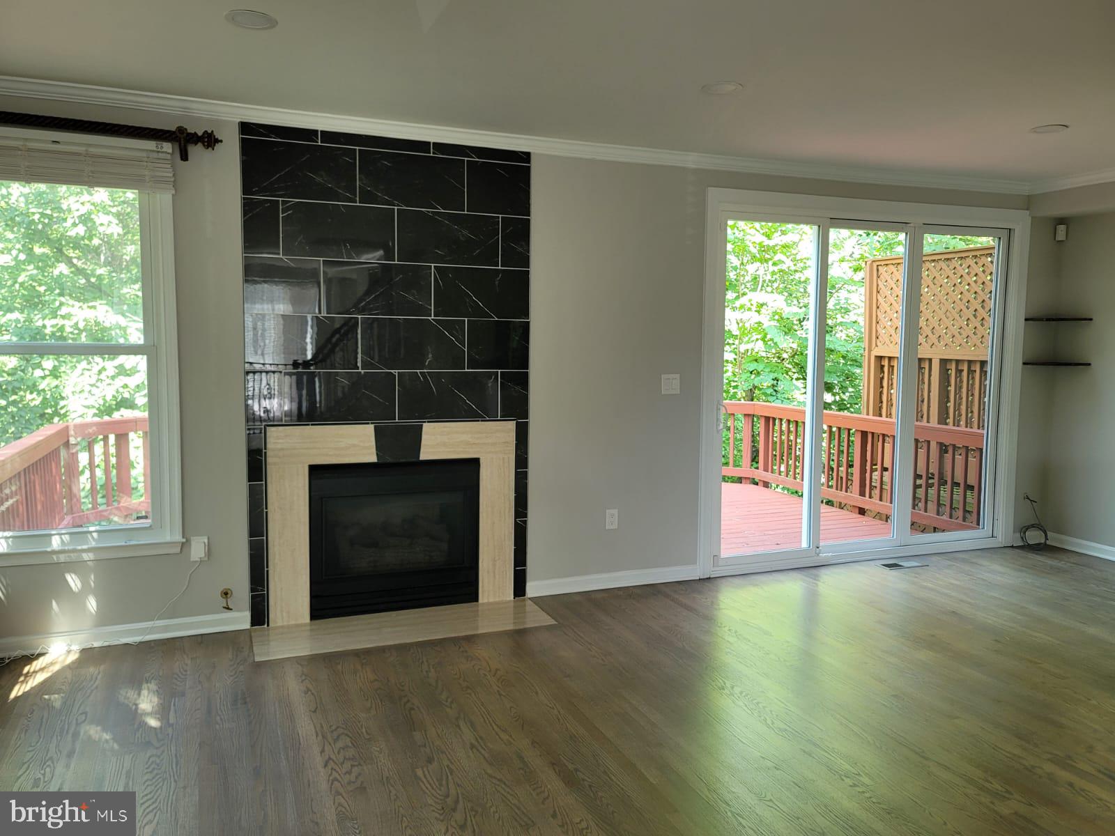 KINGSTOWNE - Residential Lease