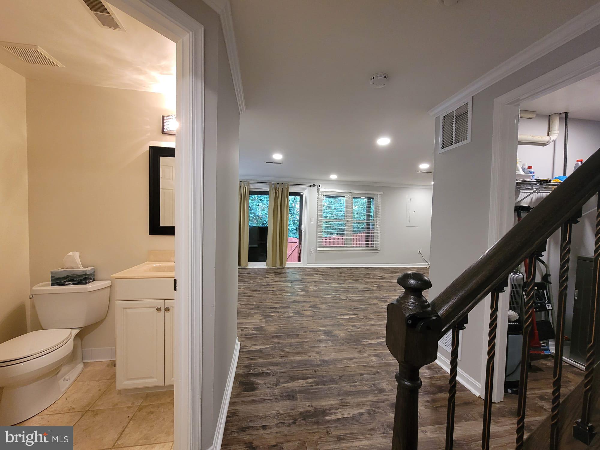 KINGSTOWNE - Residential Lease