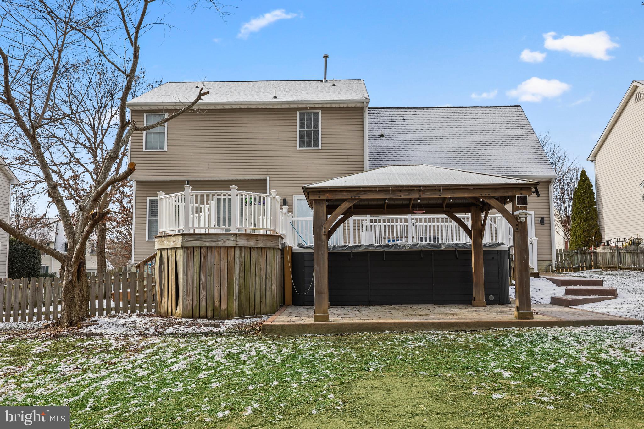 LEELAND STATION - Residential