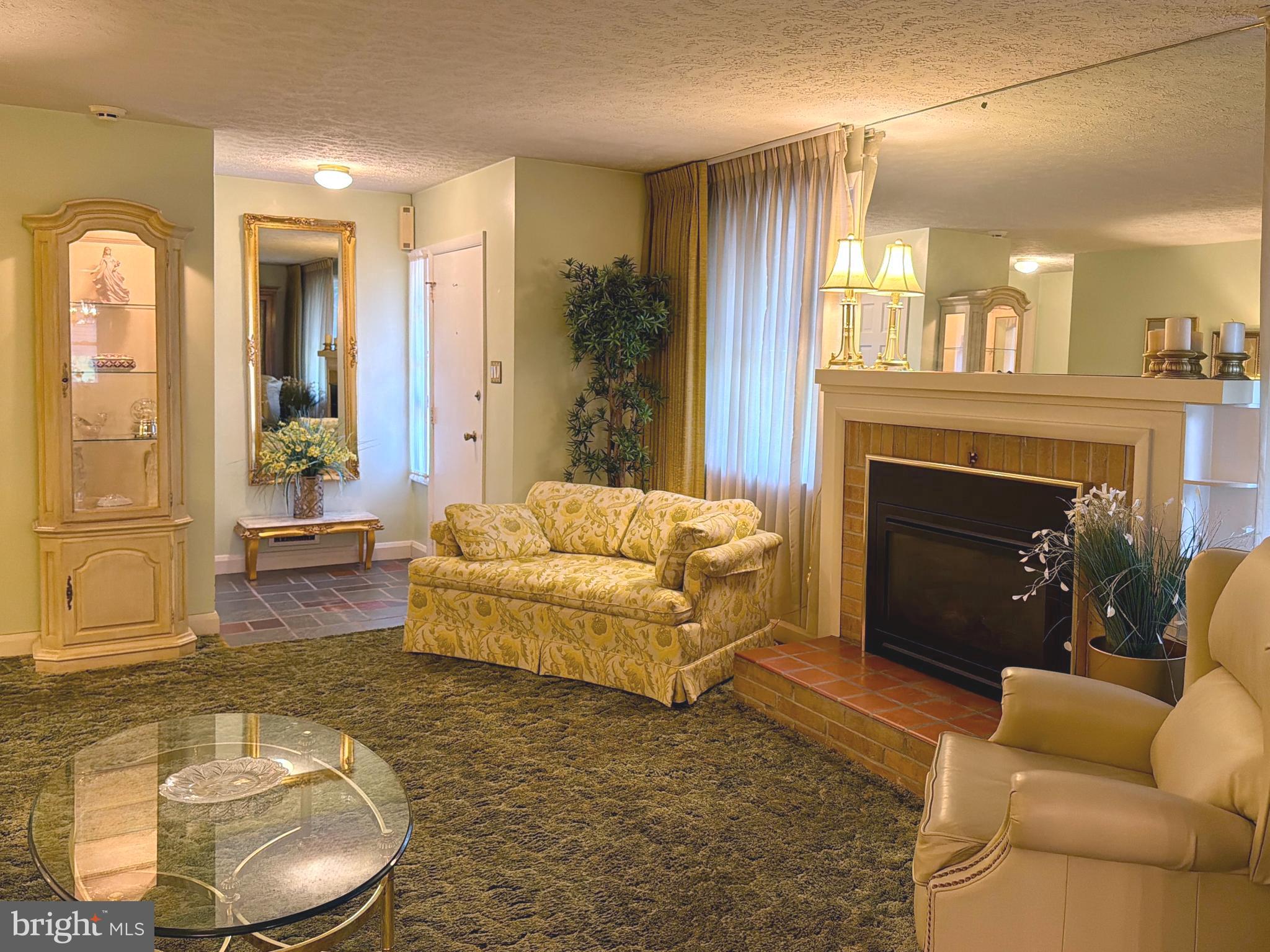 8484 LINWOOD DRIVE