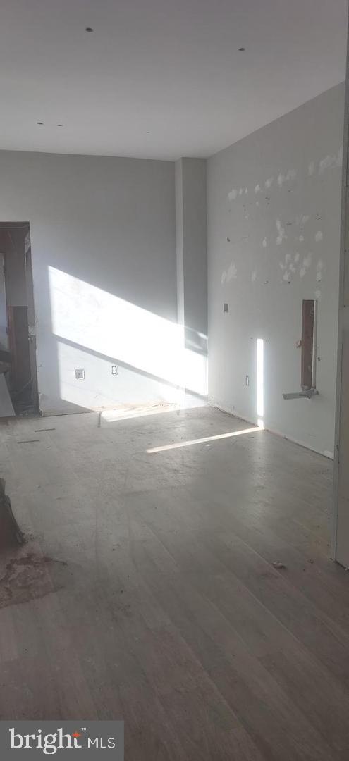 MANTUA - Residential