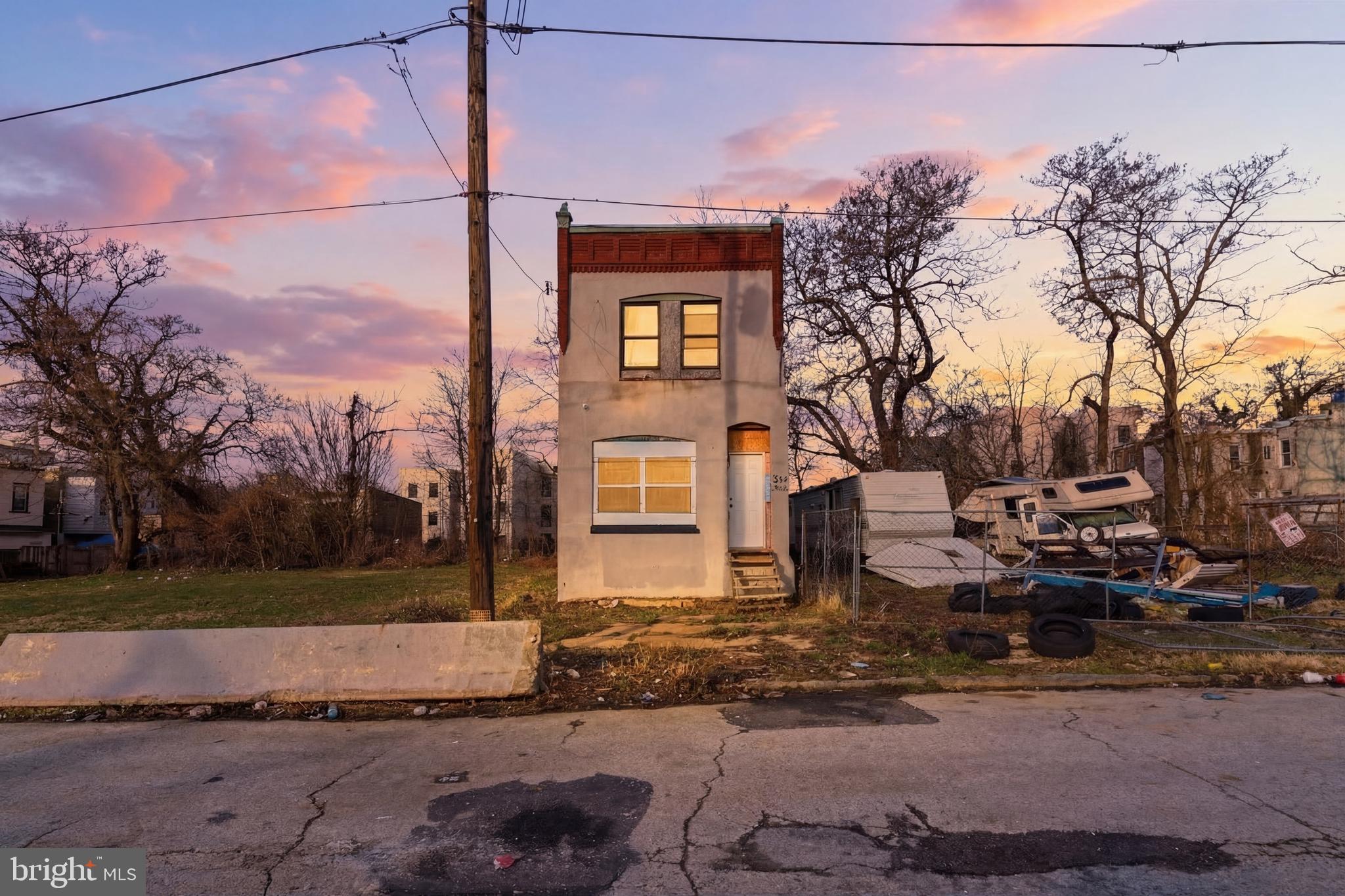 MANTUA - Residential