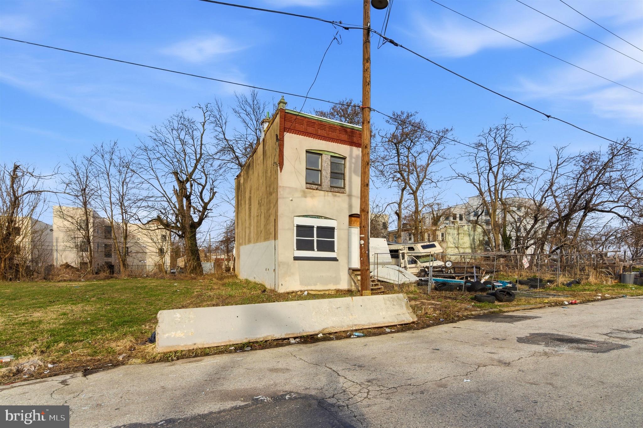 MANTUA - Residential