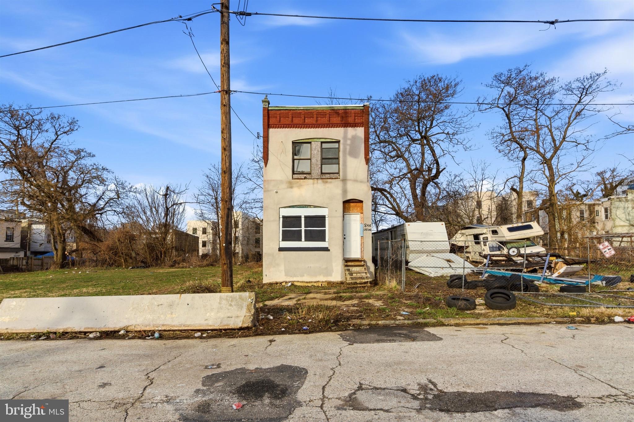 MANTUA - Residential