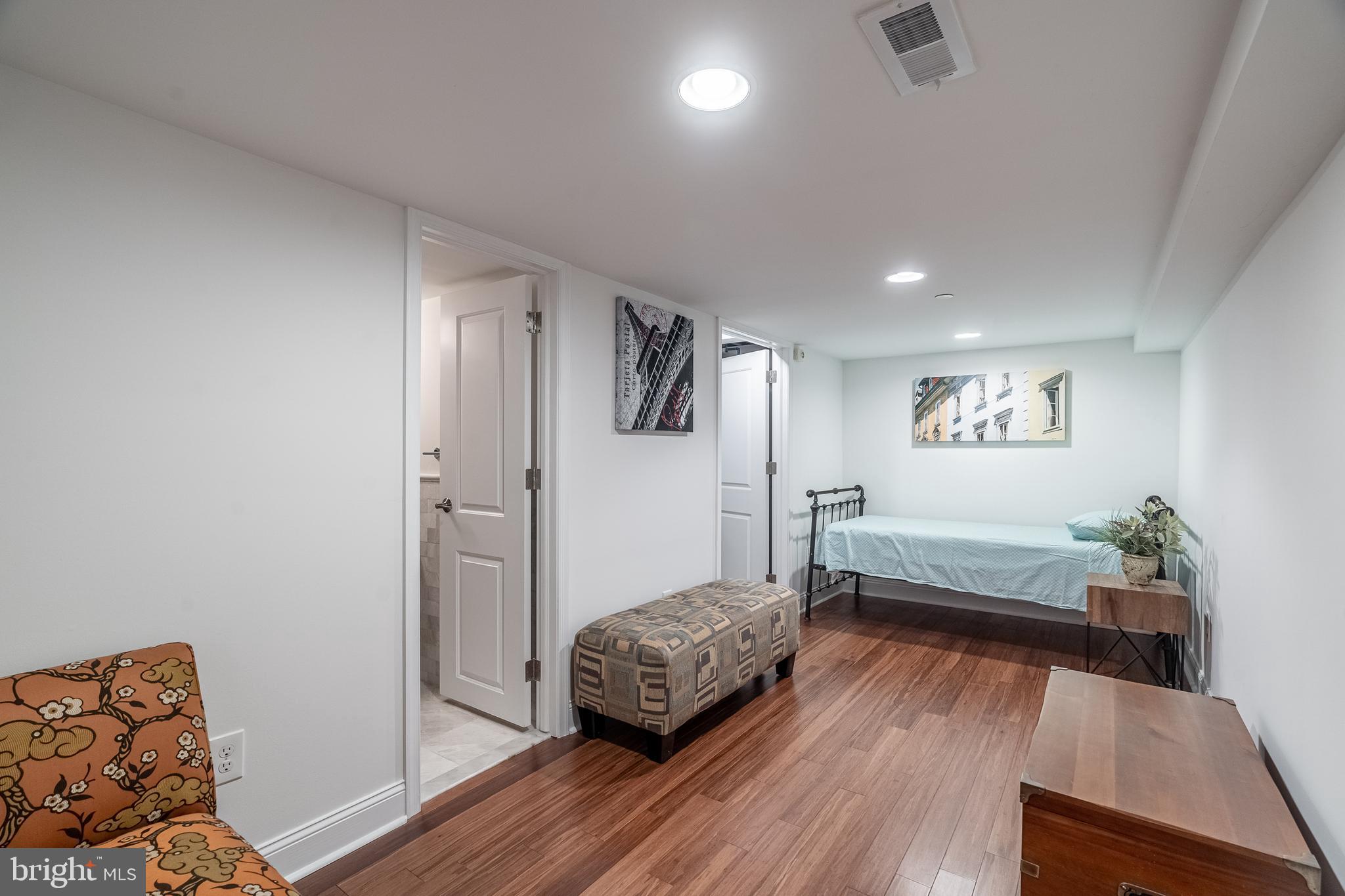 GRADUATE HOSPITAL - Residential