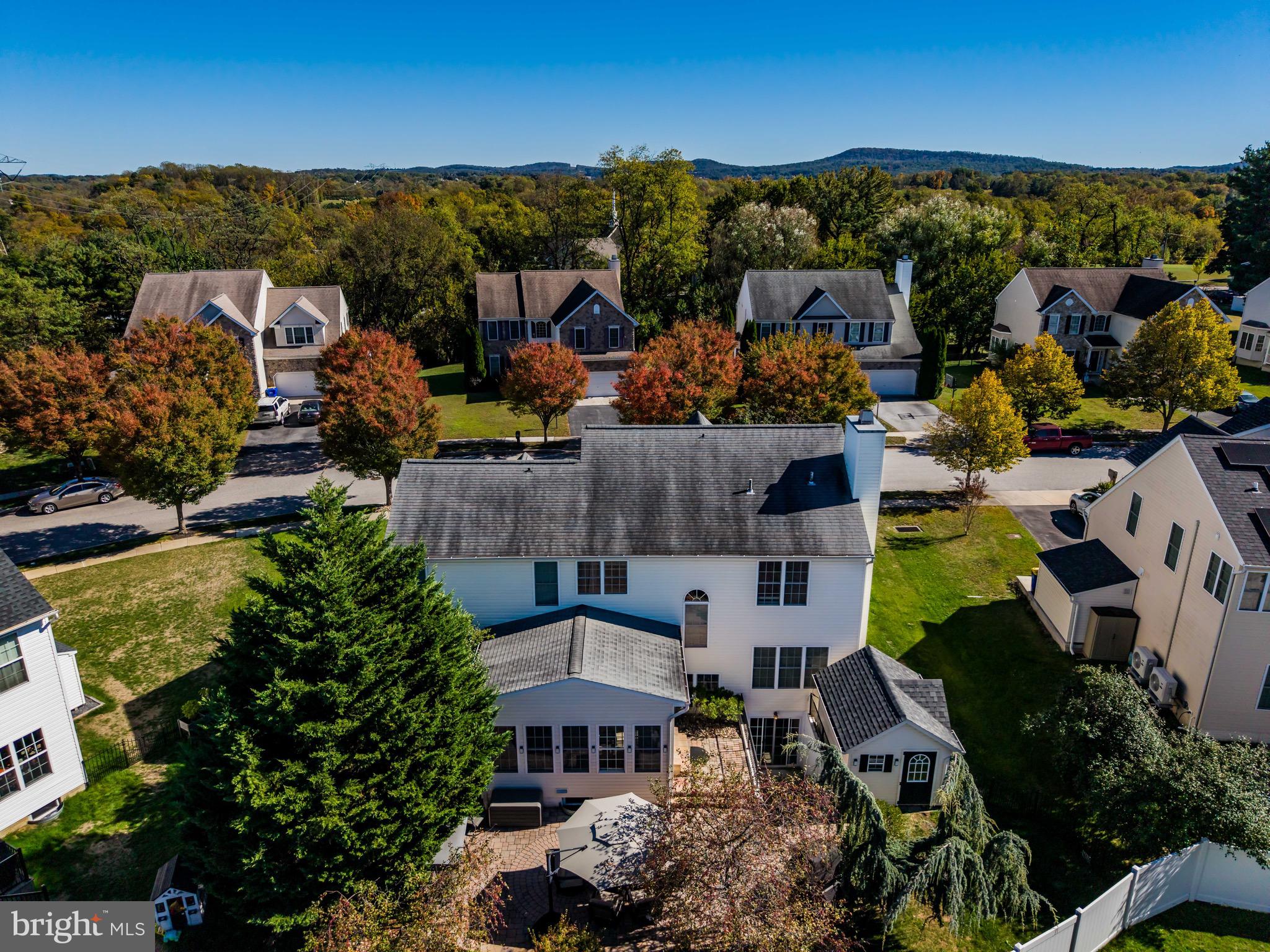 HOLLY HILLS - Residential