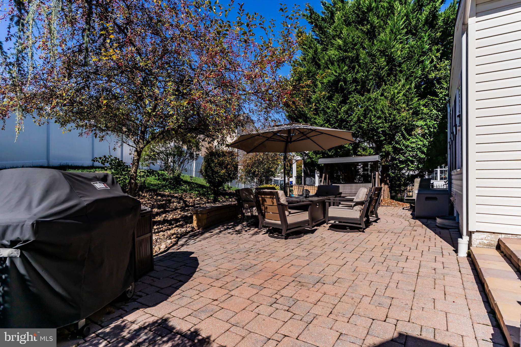 HOLLY HILLS - Residential