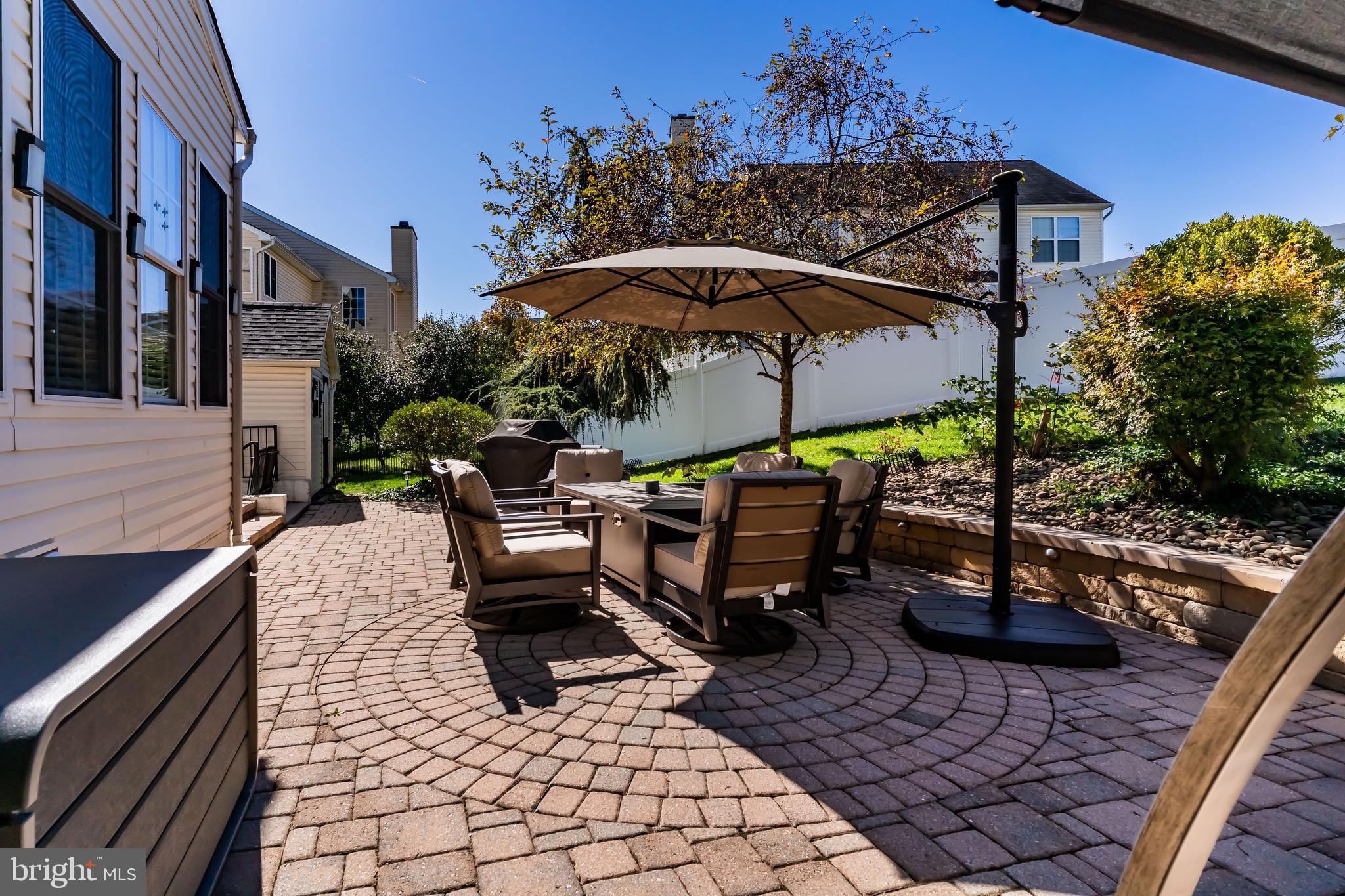 HOLLY HILLS - Residential