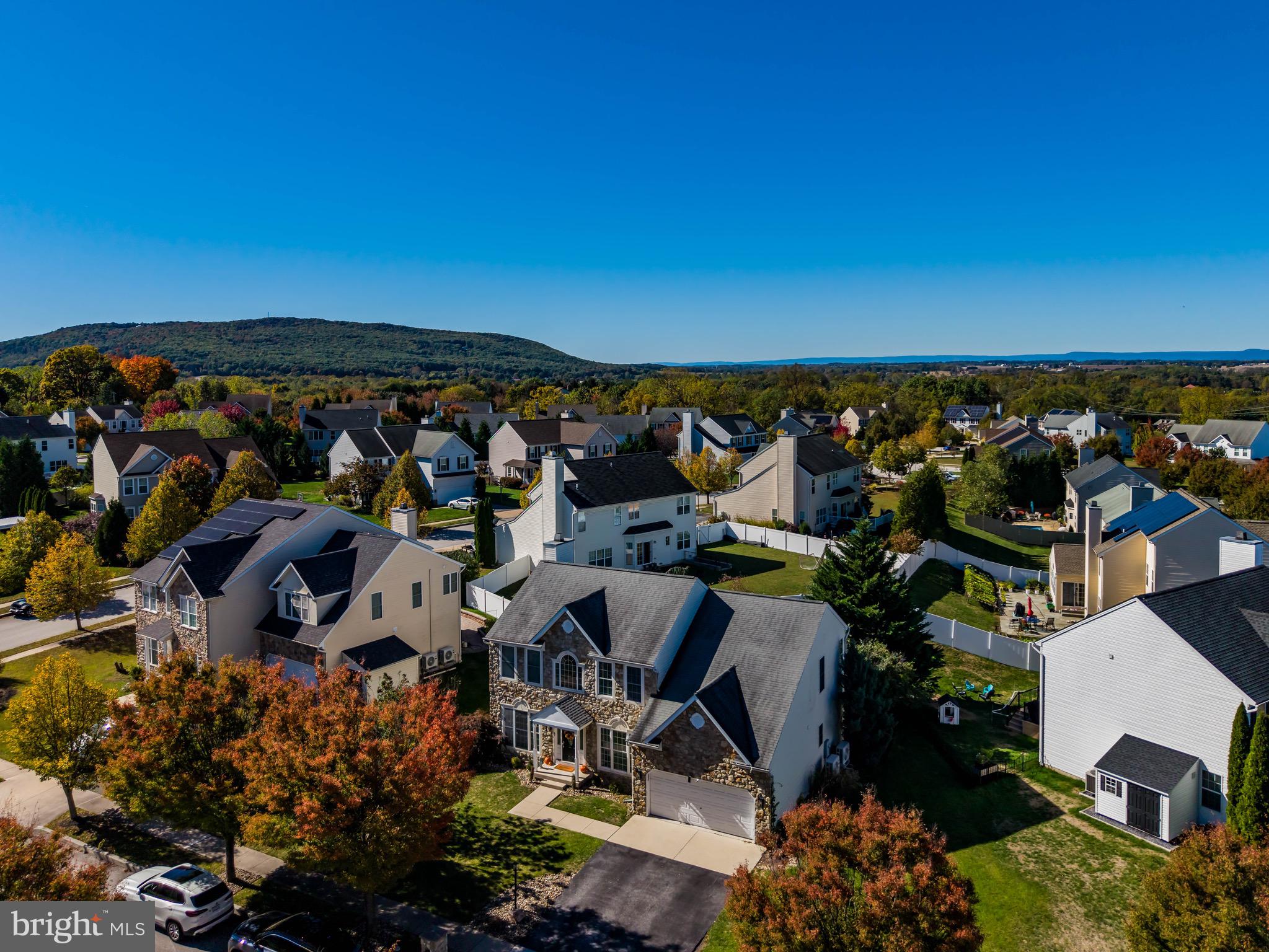 HOLLY HILLS - Residential