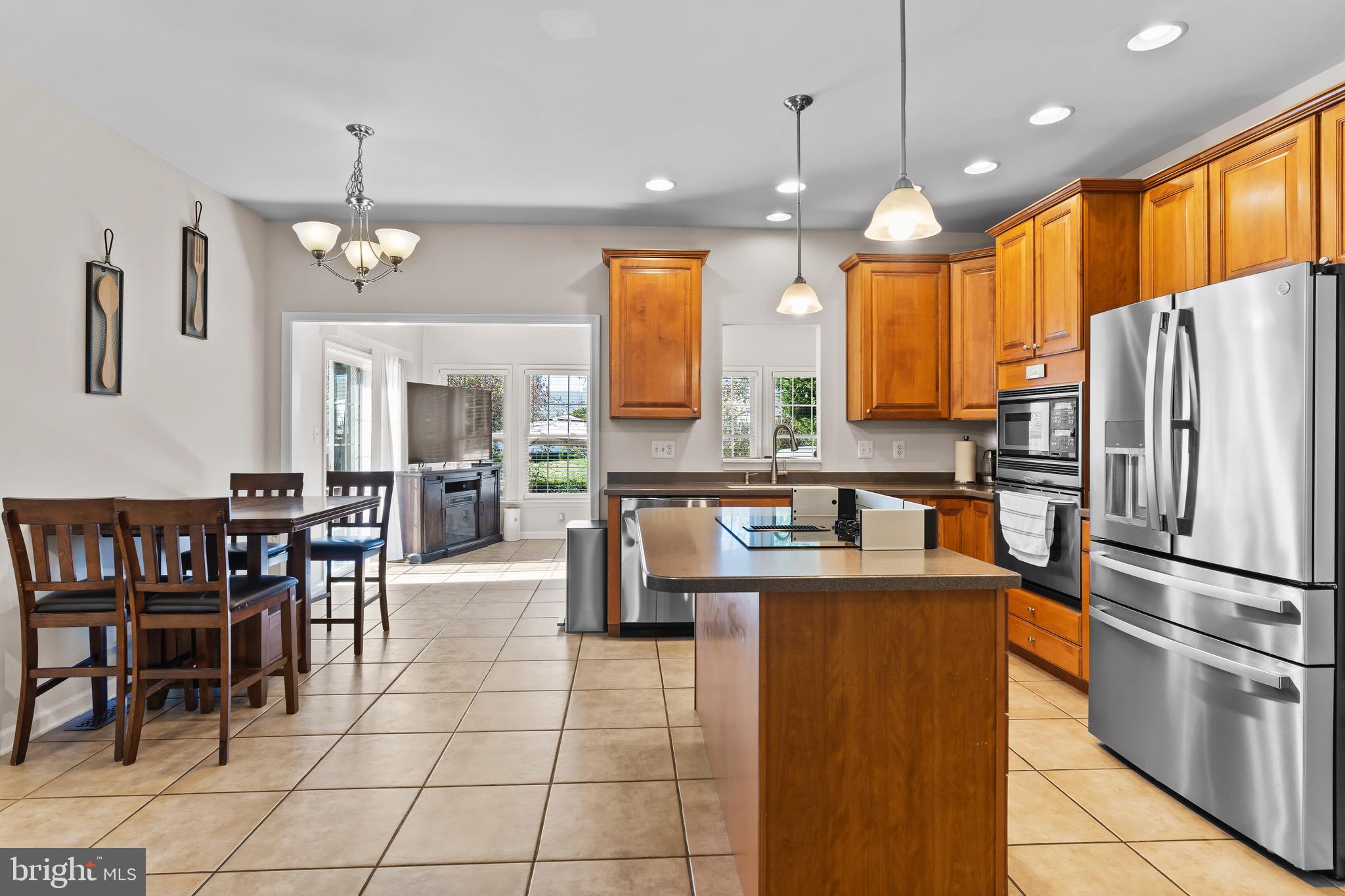 HOLLY HILLS - Residential