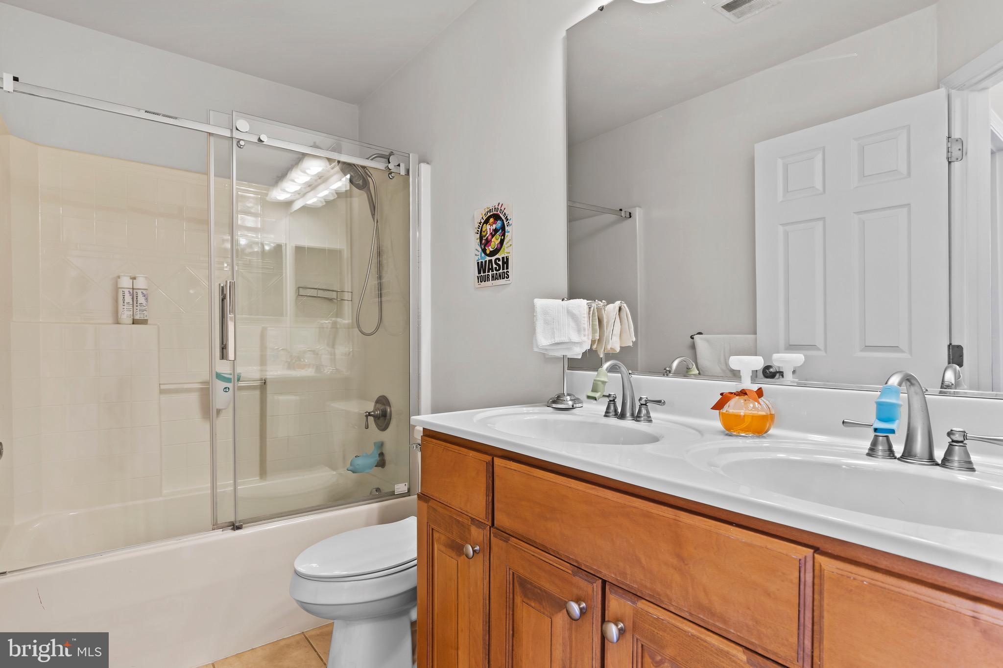 HOLLY HILLS - Residential