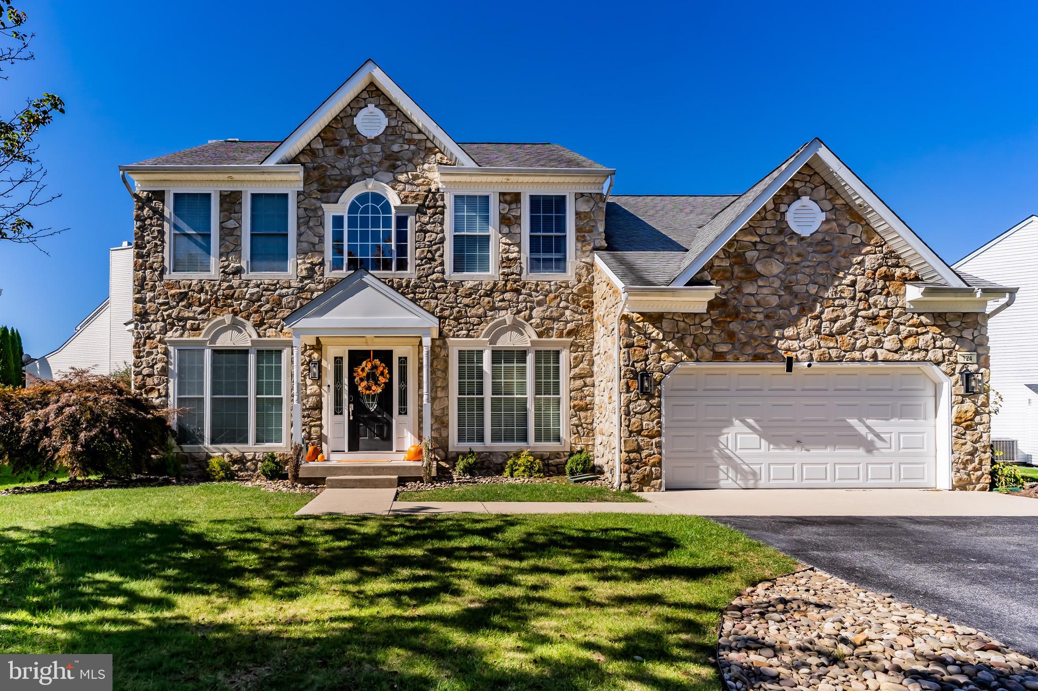 HOLLY HILLS - Residential