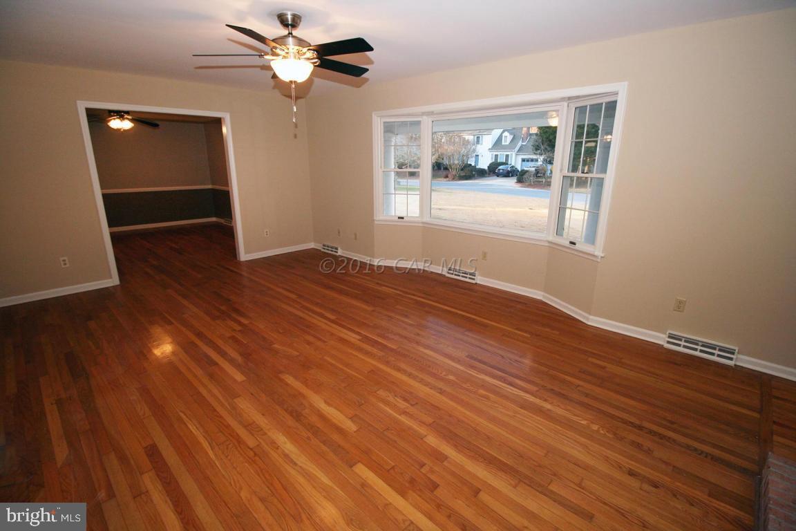 CHESTNUT HILLS - Residential