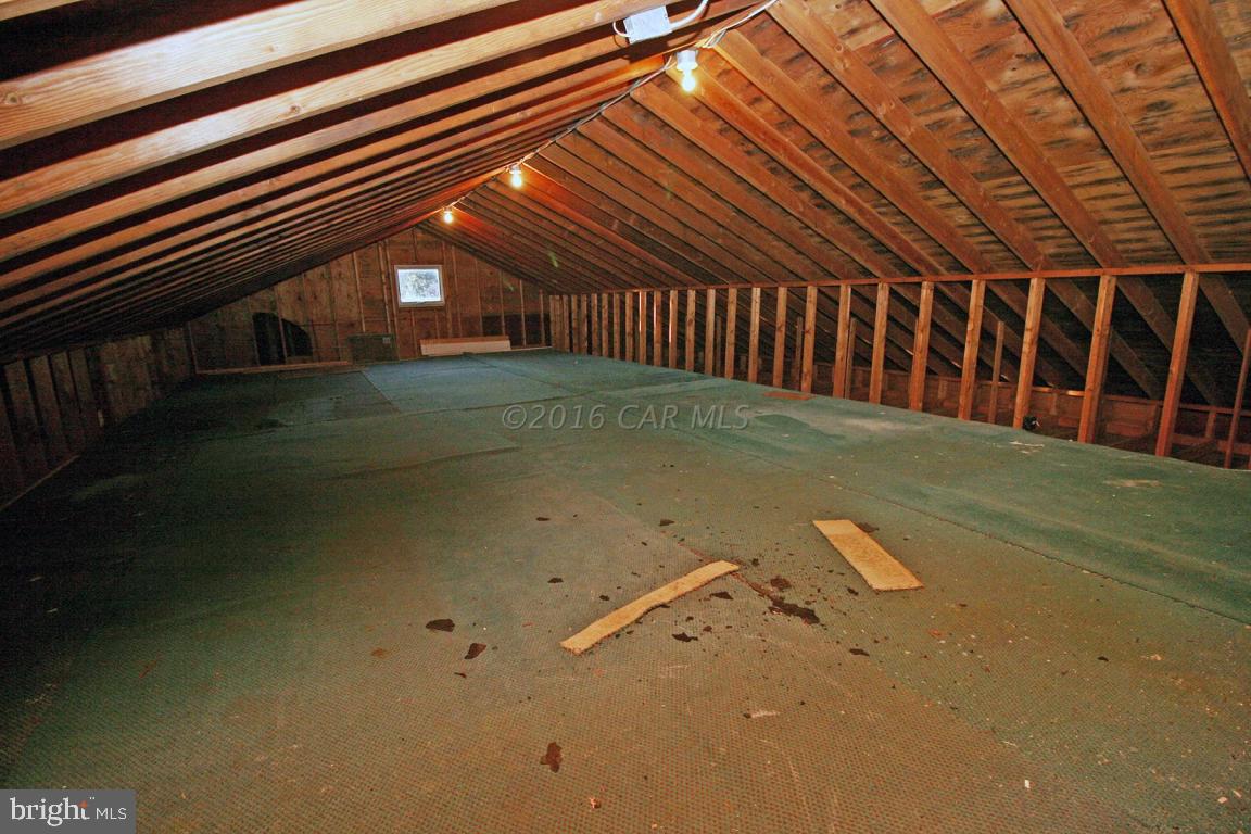 CHESTNUT HILLS - Residential