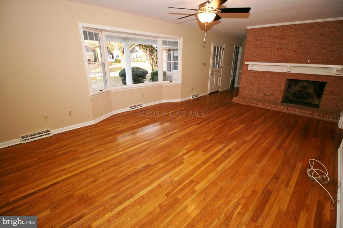 CHESTNUT HILLS - Residential