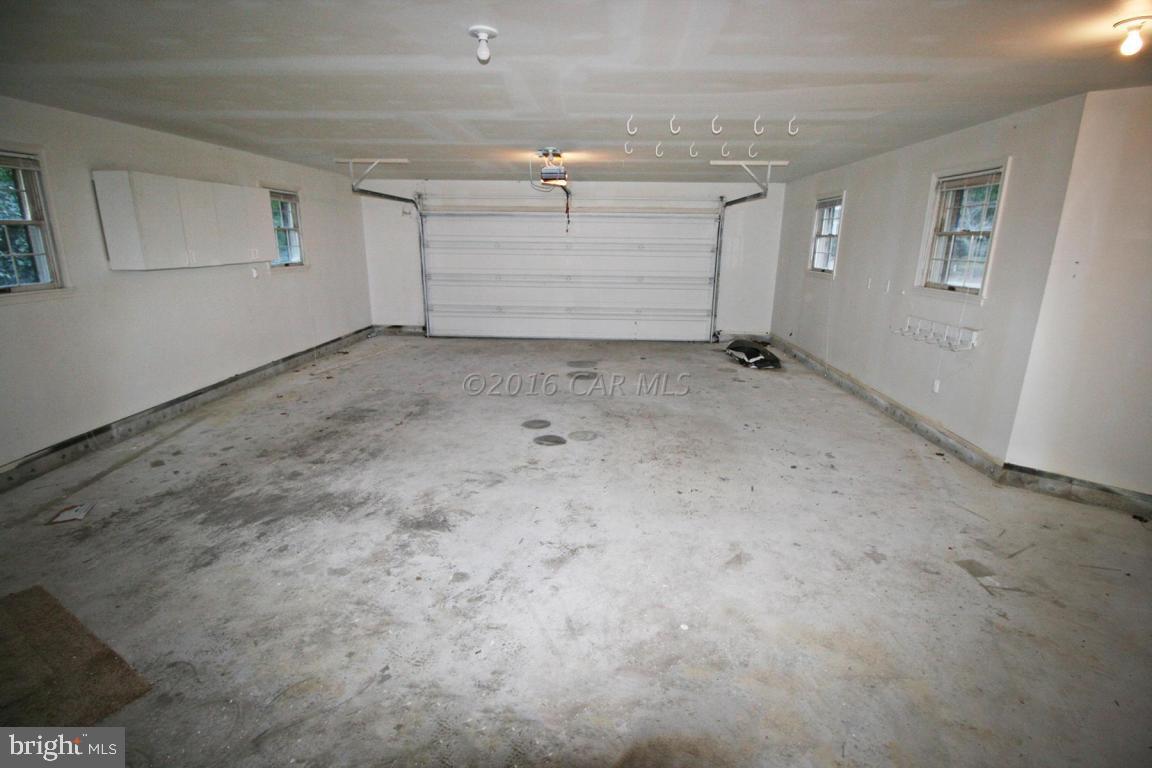 CHESTNUT HILLS - Residential