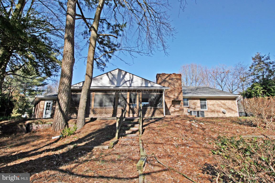 CHESTNUT HILLS - Residential