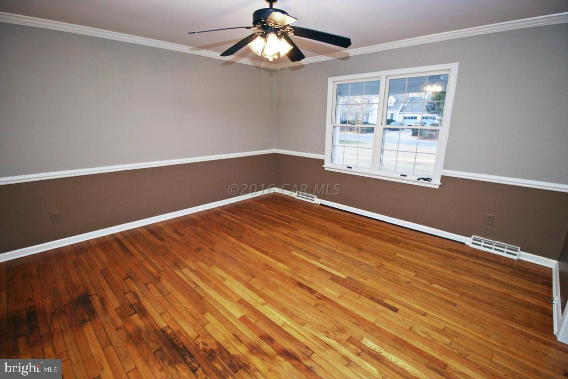 CHESTNUT HILLS - Residential