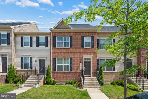 Townhouse For Sale - 13316 Garnkirk Forest Drive<br/> CLARKSBURG, MD 20871